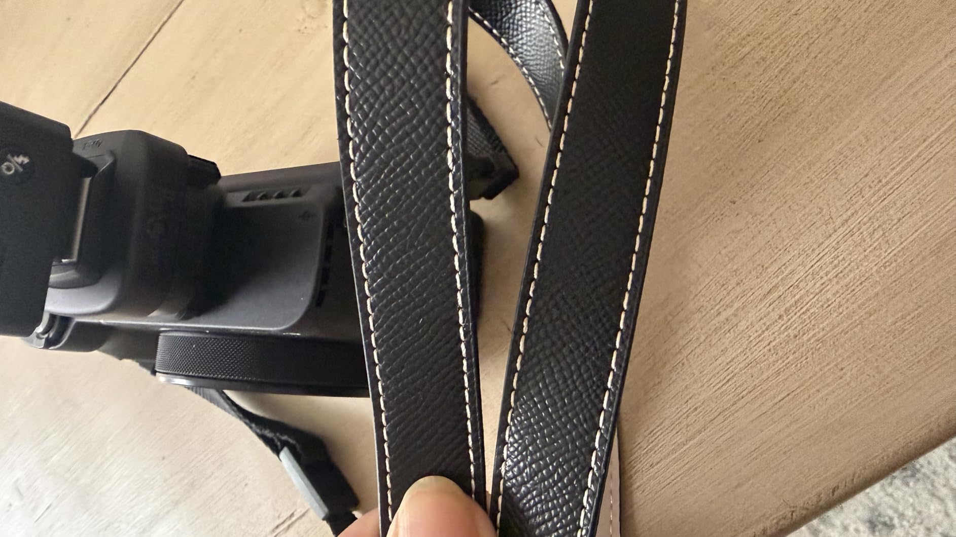 VOVMOEYA Camera Neck Strap, G7X MARK III Body Strap PU Shoulder Adjustable Strap for Canon Sony Nikon Fujifilm DSLR Cameras customer photo 1