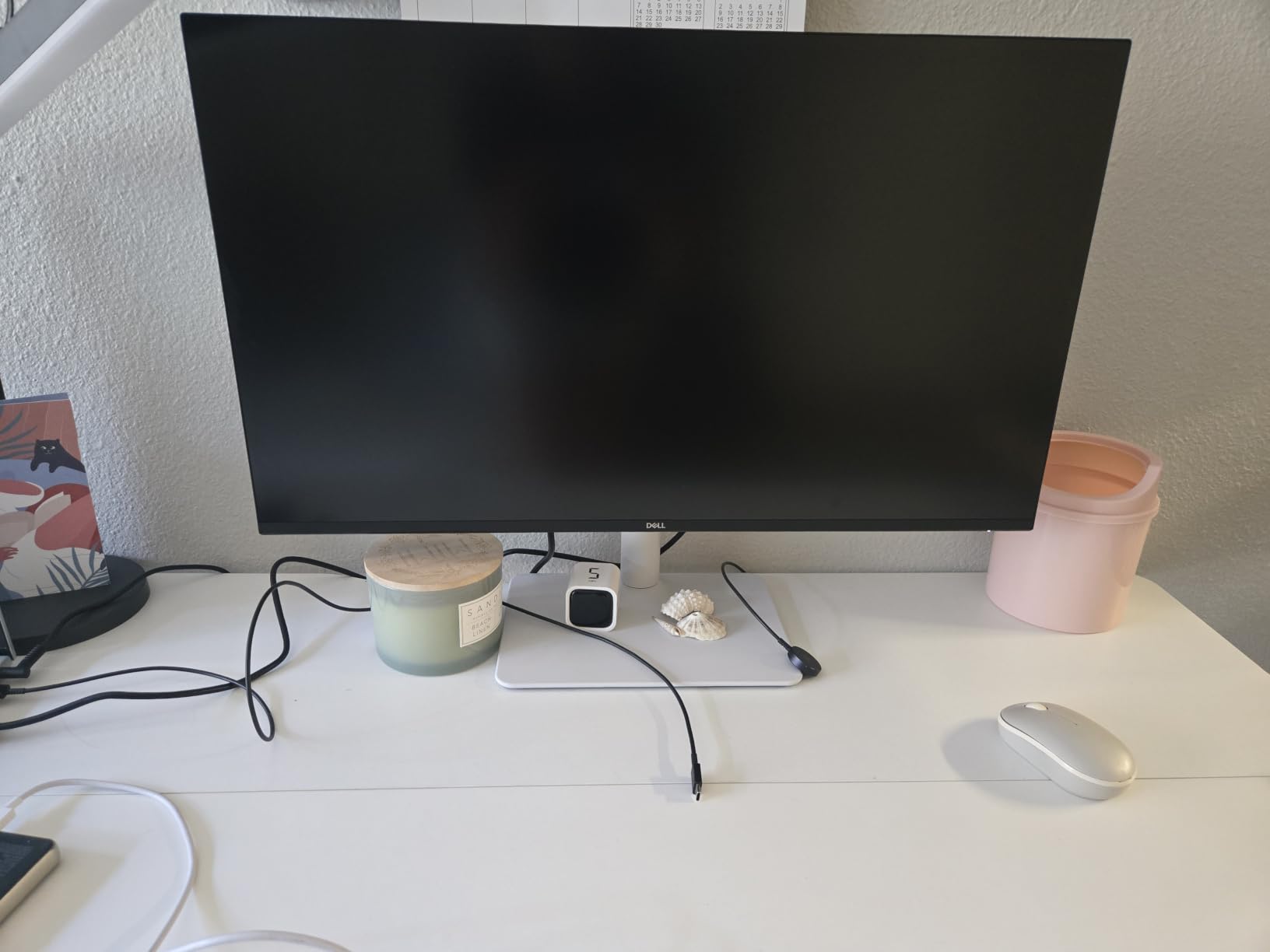 Dell S2725QS 27-inch 4K Monitor - IPS, 60Hz, 4ms, AMD FreeSync, 99% sRGB, 1.07 Billion Colors, Height/Tilt/Swivel Adjustable, Built-in Speakers, Black customer photo 1