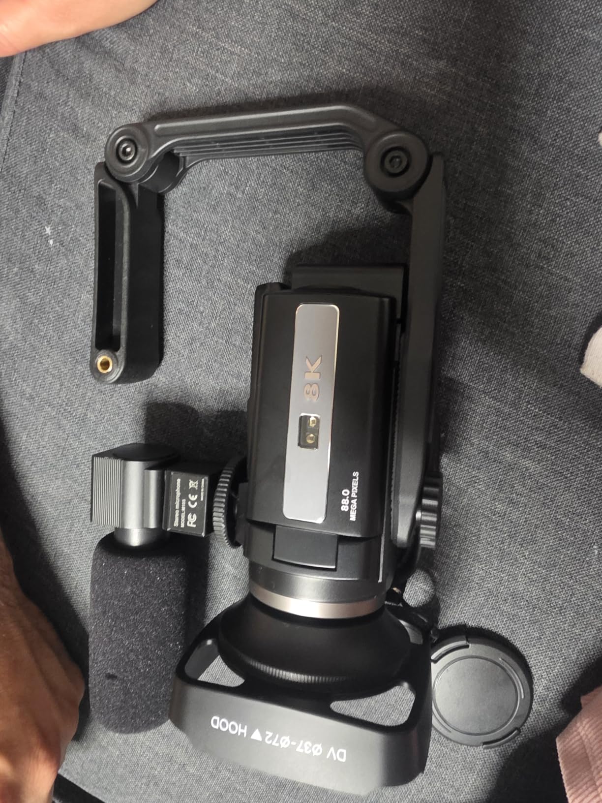 8K Video Camera Camcorder 88MP UHD WiFi Vlogging Cameras for YouTube 18X Digital Zoom IR Night Vision 3.0'' Touch Screen Camera with 32GB Card, Microphone, Stabilizer, Lens Hood, Remote, Batteries customer photo 2