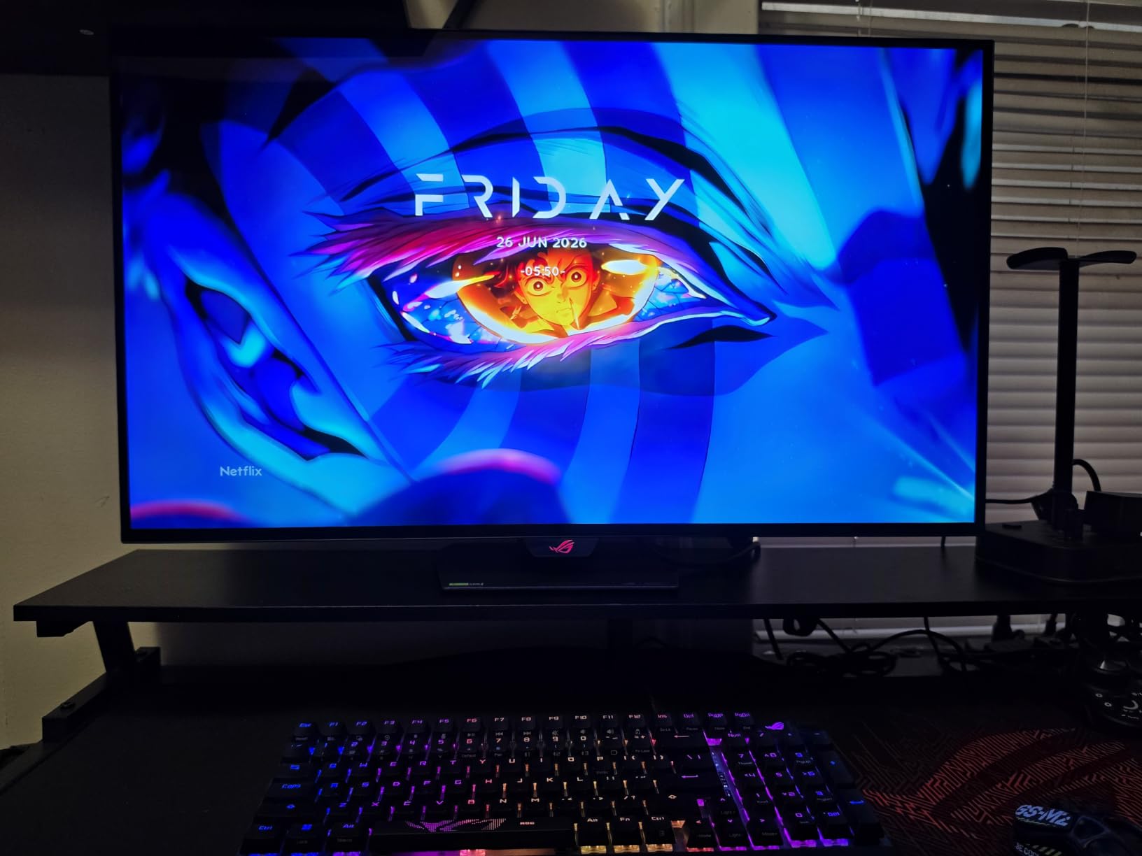 ASUS ROG XG32UCWMG 32 Inch 4K 240Hz Glossy OLED G-SYNC Gaming Monitor | Dual Mode FHD 480Hz, TrueBlack Glossy OLED, 0.03ms, DisplayHDR 400, 99% DCI-P3, FreeSync Premium, Auto KVM for PS5 and Xbox customer photo 2