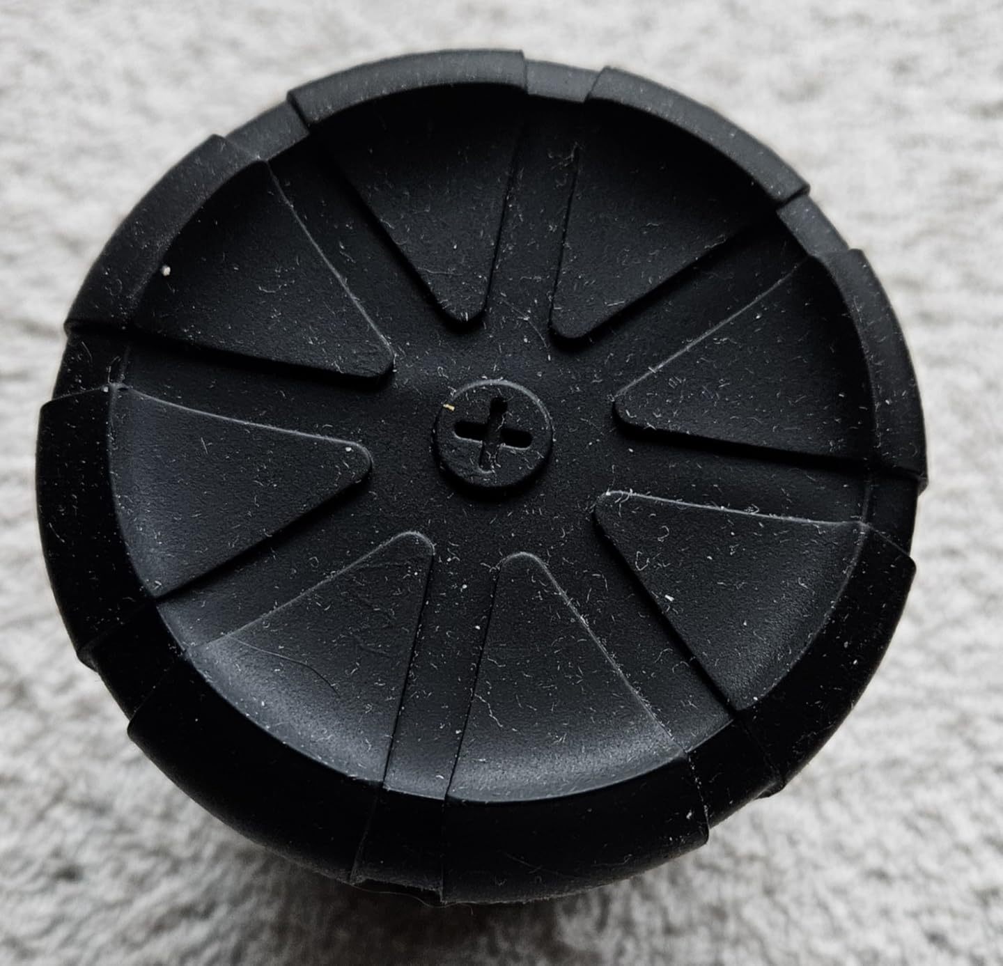 Universal Lens Cap, Fits 99% DSLR & Mirrorless Camera Lenses, Silicone Lens Cover with Element Proof Protection, Waterproof, Dustproof & Shockproof, Lifetime Coverage, Black customer photo 1