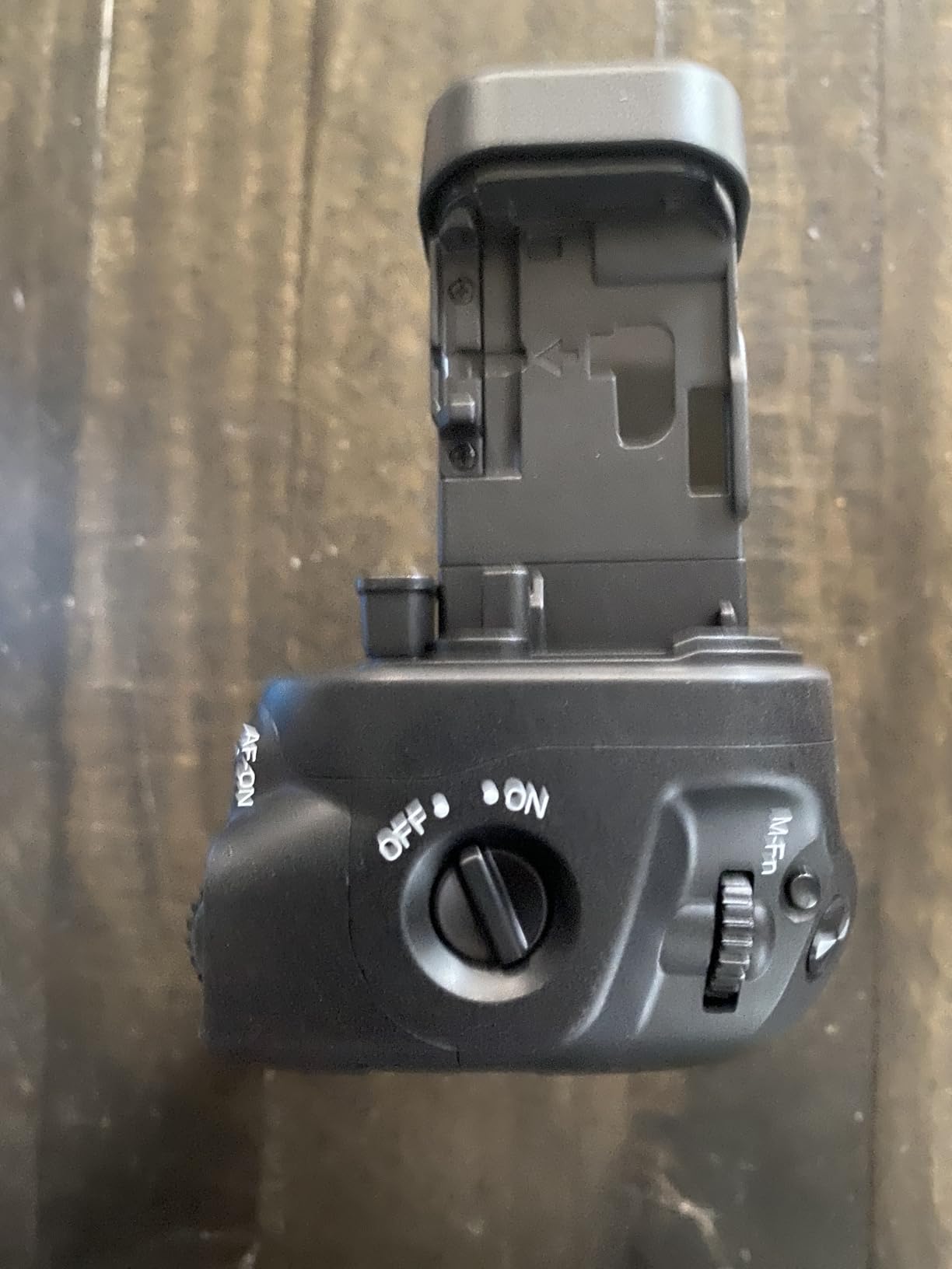 BG-R20 Camera Battery Grip for Canon R5 Mark II, R6 Mark II, EOS R5 R6, Dual LP-E6 Vertical Battery Grip, Replacement for BG-R20, Battery Excluded | BG-R20 Battery Grip for Canon R5 Mark II, R6 Mark II, EOS R5 R6 customer photo 2