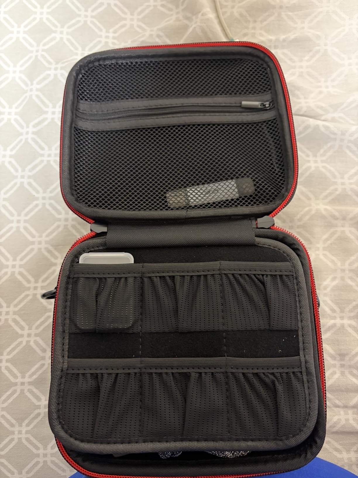 casmilee Camera Case for Sony Alpha ZV-E10 Alpha a6400/ a6700/ a6100/ a6000/ a6600/ a6500 Mirrorless Digital Camera, Hard Travel Bag with a Shoulder Strap for Lens & Accessories (Black, Medium) customer photo 2