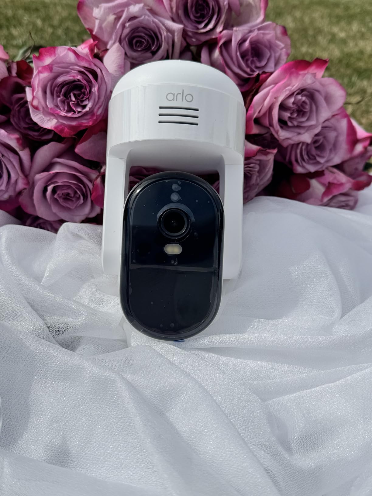 Arlo Essential Outdoor Pan Tilt Zoom Security Camera 2K Wired - 2-Cam, 360° Pan & 180° Tilt, Person/Vehicle/Package/Pet Detection, Auto Motion Tracking customer photo 2