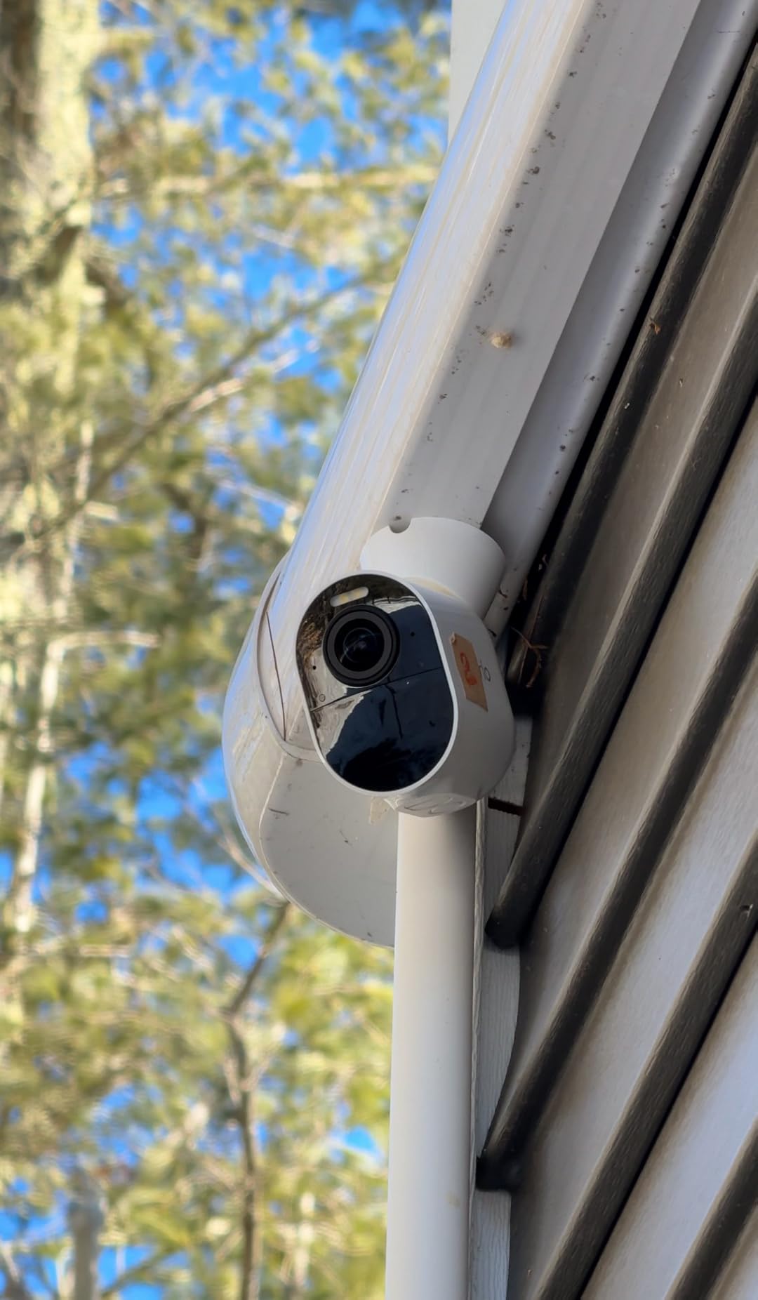 Arlo Ultra Wireless Security Camera 4K HDR (3rd Gen) - 4-Cam + SmartHub customer photo 1