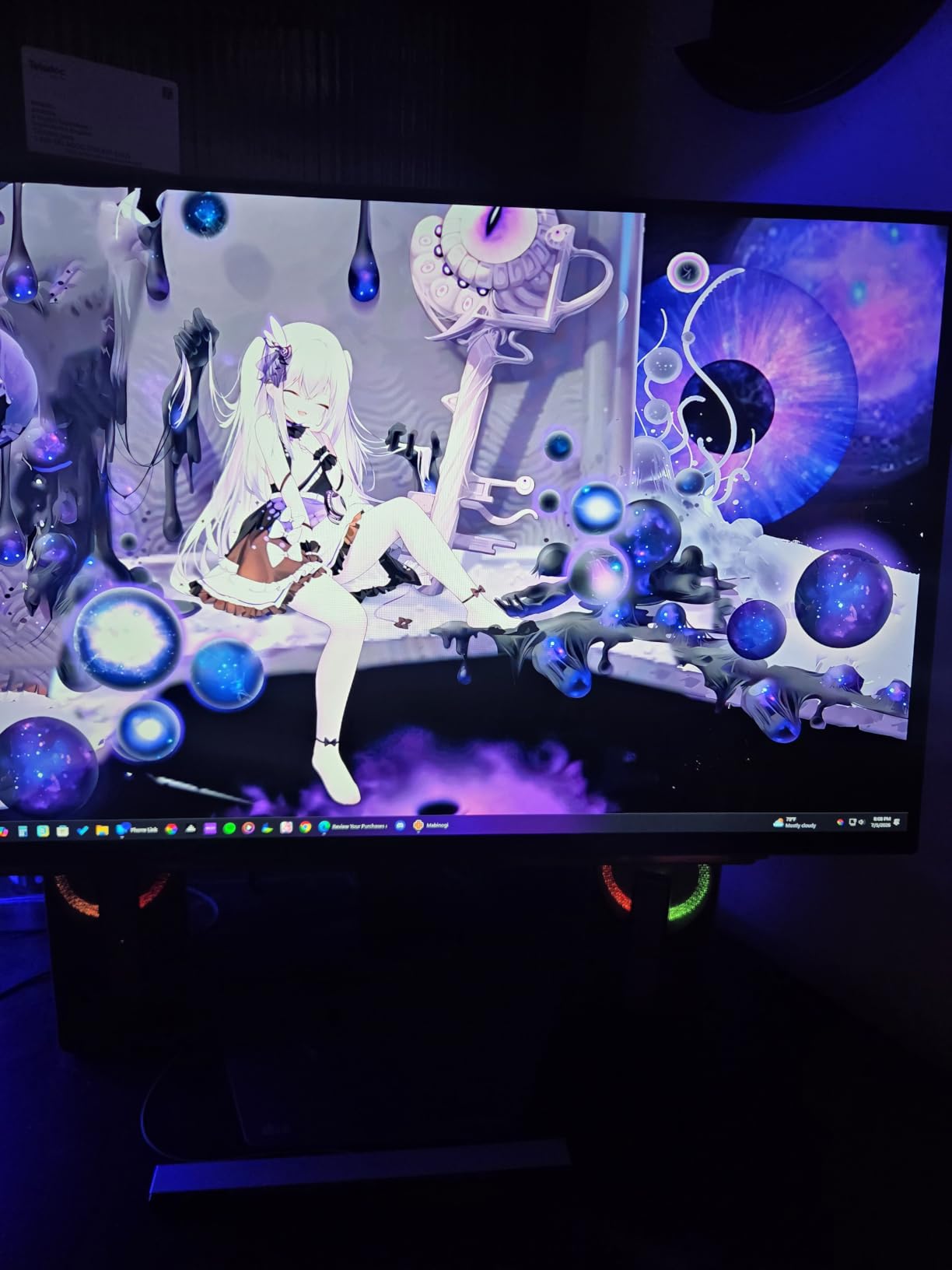 LG 27GX704A-B 27-inch Ultragear QHD (2650x1440) OLED Gaming Monitor 240Hz, 0.03ms, NVIDIA G-Sync Compatible, AMD FreeSync Premium Pro, VESA Display HDR TrueBlack400, HDMI 2.1, DisplayPort, Black customer photo 1