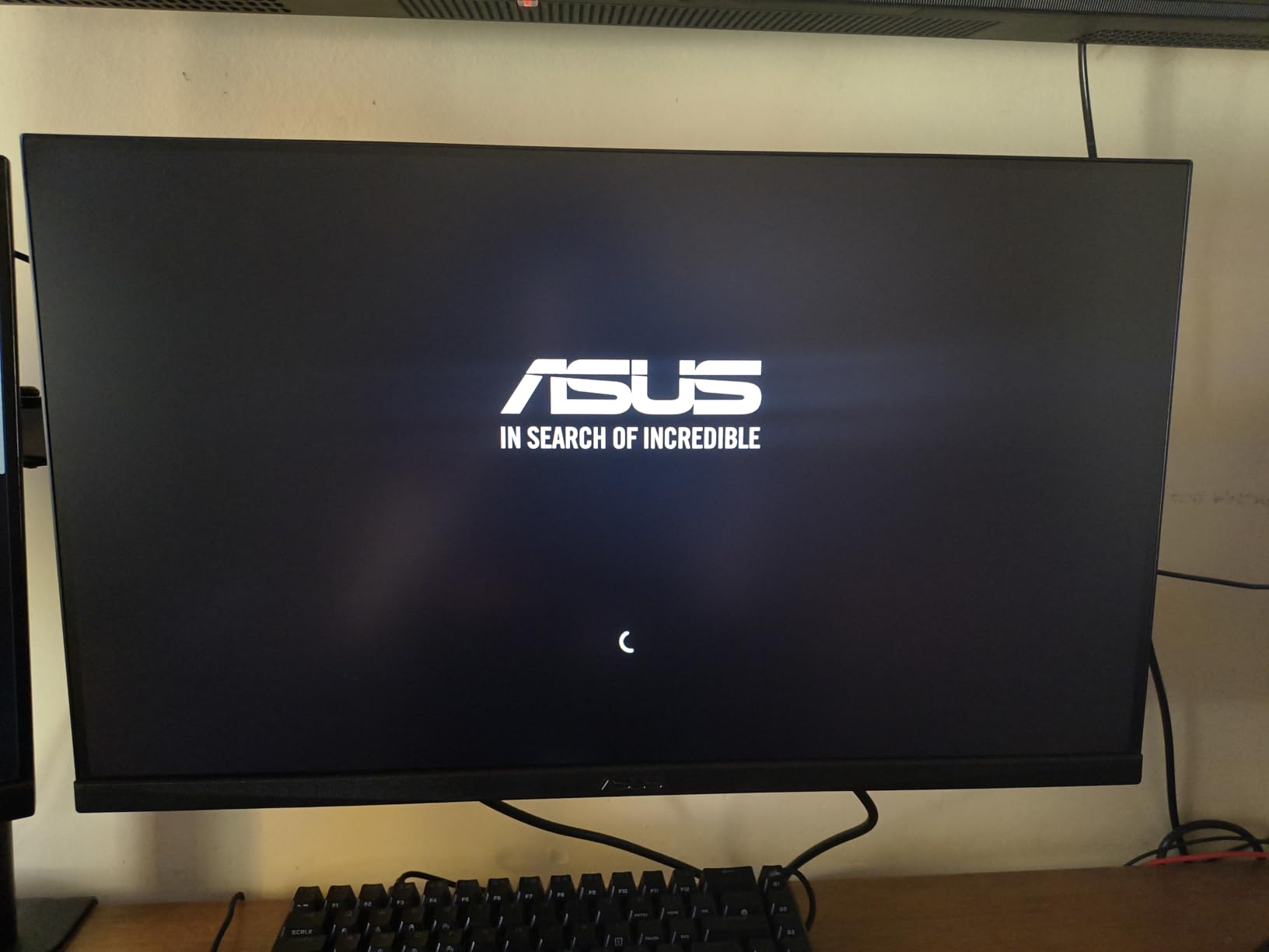 ASUS TUF Gaming VG259QM5A 25 Inch 1080p 240Hz G-SYNC Gaming Monitor | FreeSync Premium, ELMB Sync, Gaming AI, G-SYNC Compatible, DisplayWidget Center, Fast-IPS, 0.3ms, 99% sRGB, 3yr warranty customer photo 2