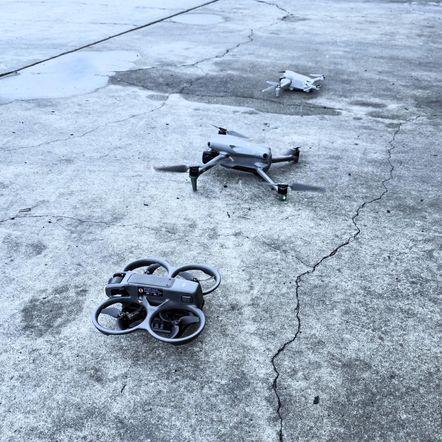 DJI Avata 2 Fly Smart Combo (Single Battery), FPV Drone With Camera 4K | Includes Goggles N3 & RC Motion 3, Immersive Flight Experience, Built-in Propeller Guard, Easy Flip/Roll customer photo 1