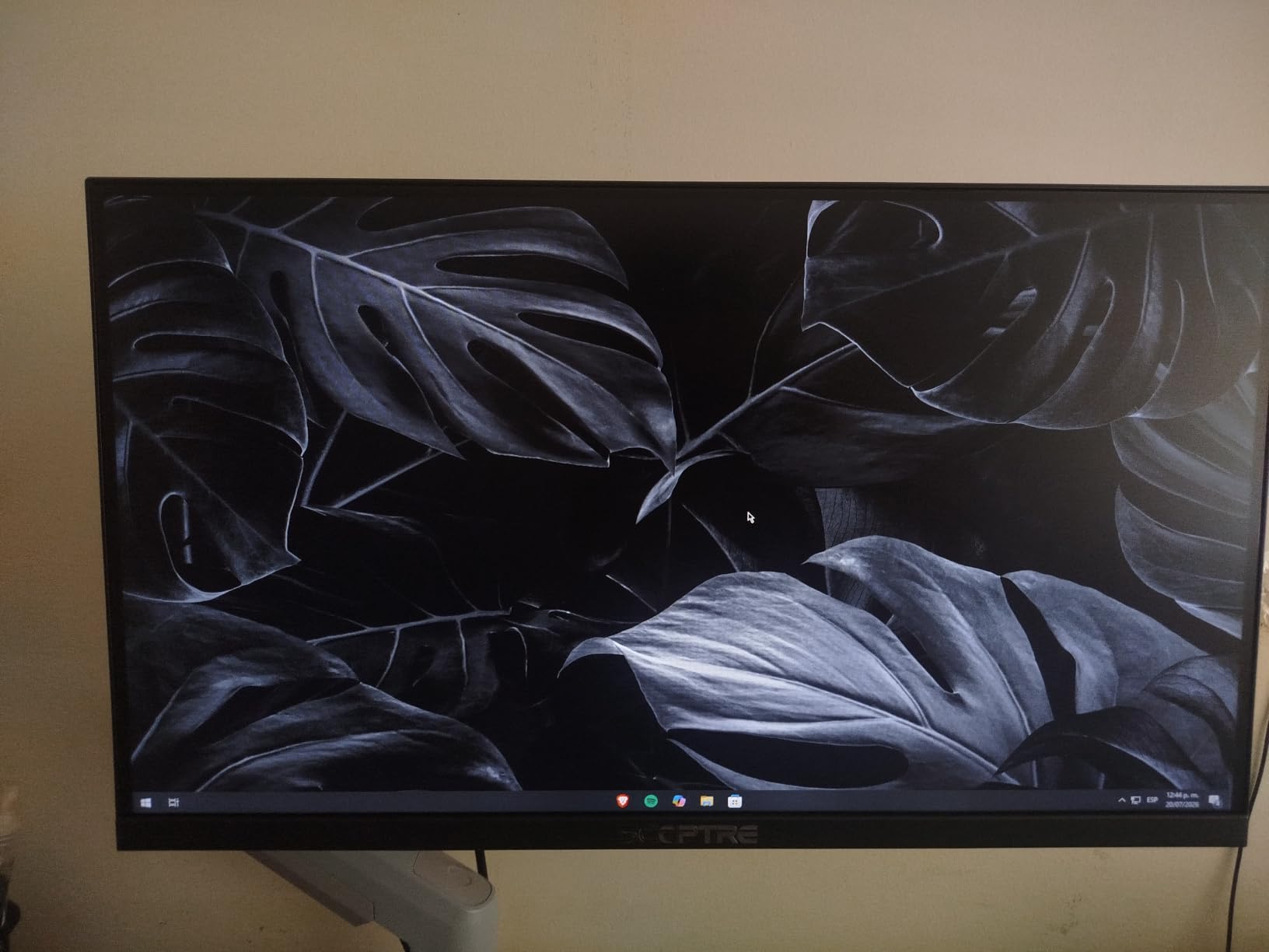 Sceptre New 22-Inch Gaming Monitor, FHD 1080p, Up to 144Hz, HDMI, DisplayPort, Built-in Speakers, Machine Black (E225W-FW144 Series, 2026) customer photo 1