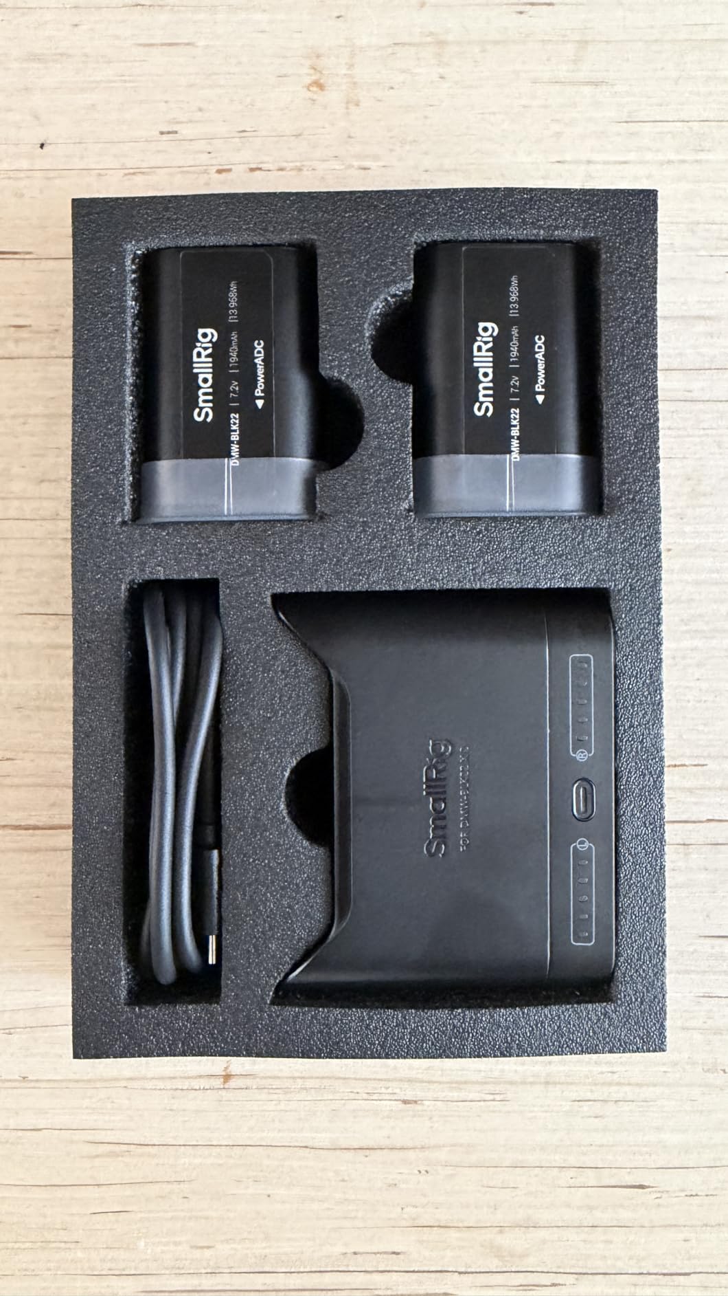 SMALLRIG DMW-BLK22 Camera Battery Set for Panasonic, 22.5W Dual Slot Charger with 1940mAh Batteries, Full Compatible with Panasonic Lumix L10, GH5, GH5 II, GH6, GH7, S5, S5 II/IIX, S9, G9 II customer photo 1