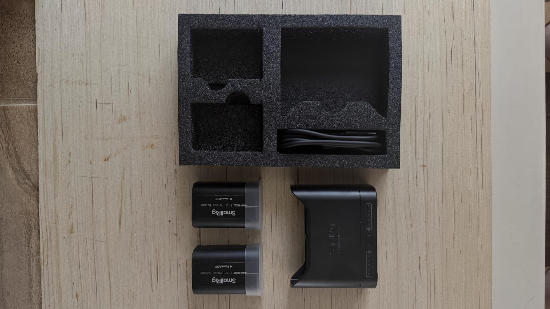 SMALLRIG DMW-BLK22 Camera Battery Set for Panasonic, 22.5W Dual Slot Charger with 1940mAh Batteries, Full Compatible with Panasonic Lumix L10, GH5, GH5 II, GH6, GH7, S5, S5 II/IIX, S9, G9 II customer photo 2