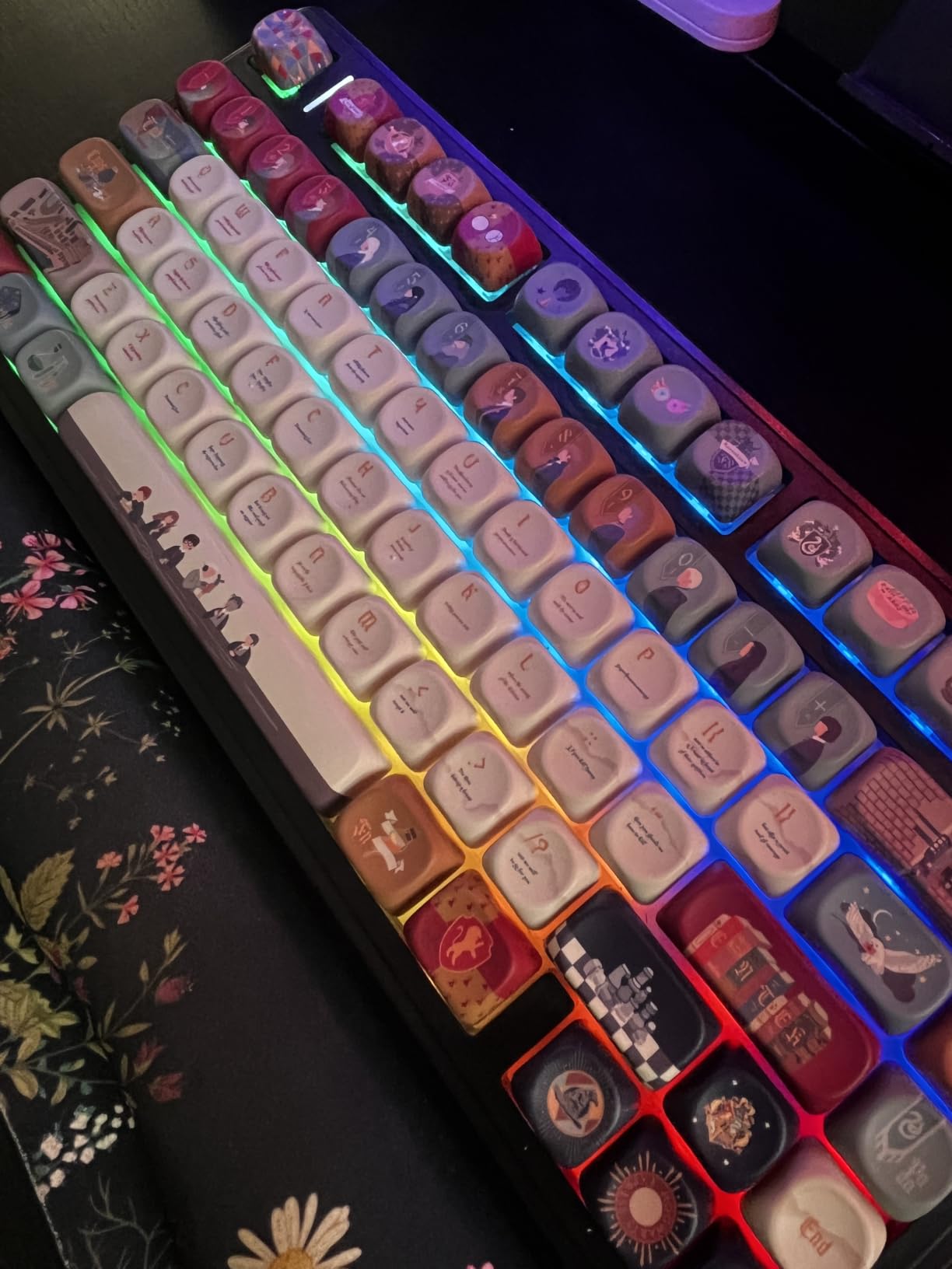 AULA F75 75% Wireless Mechanical Keyboard, Hot Swappable Creamy Keyboard, Pre-lubed Linear Switches, 2.4GHz/Type-C/BT5.0, RGB Backlit Gaming Keyboards(White&Brown) customer photo 2