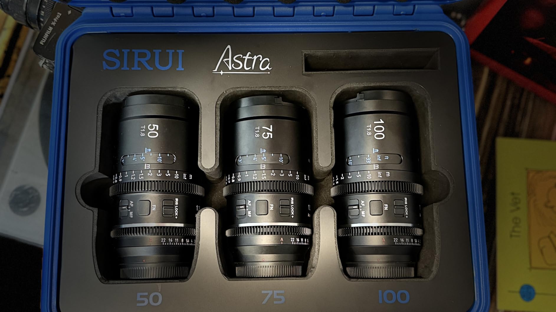 SIRUI Astra 1.33X Auto Focus Anamorphic Cine Lens Kit E Mount | 50mm, 75mm and 100mm full-frame AF lenses with blue flare customer photo 2