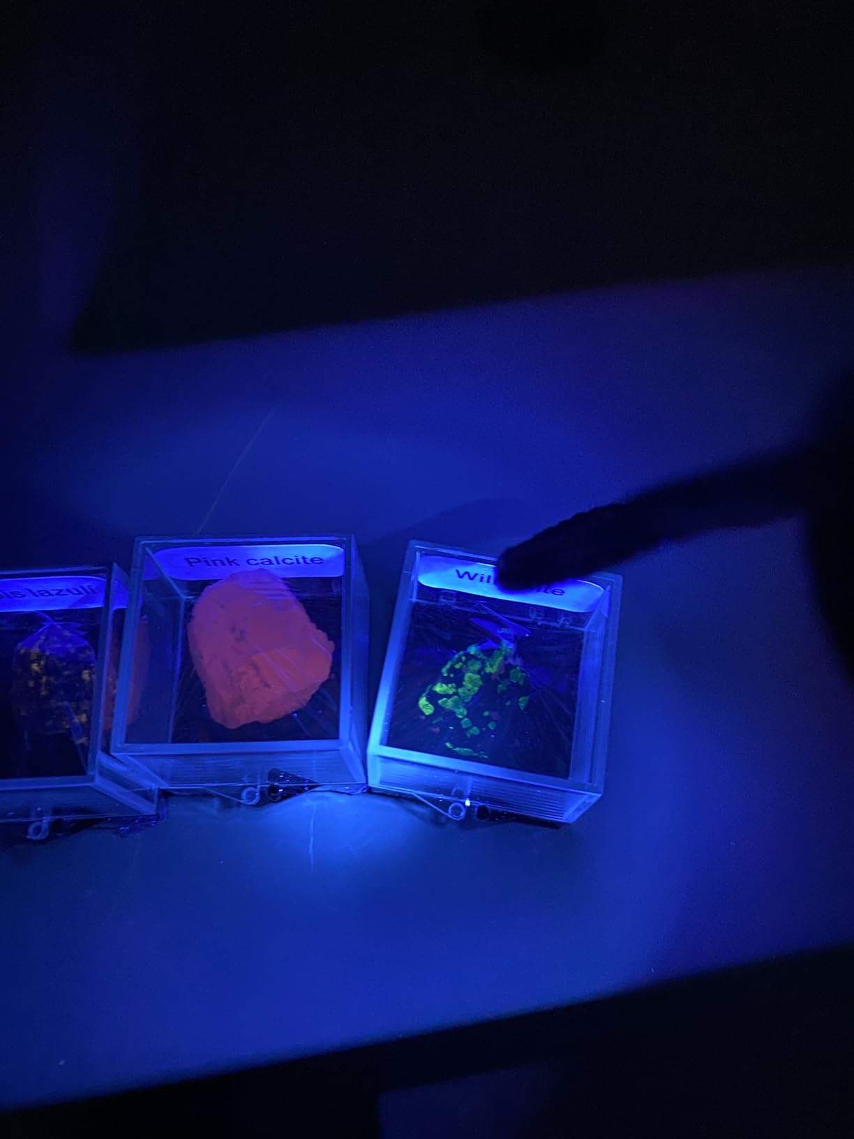 Ultimate Fluorescent Minerals Collection, 12 Rare Glowing Stones Set with UV Flashlight and Display Stand, STEM Geology Science Gift for Students and Collectors customer photo 2