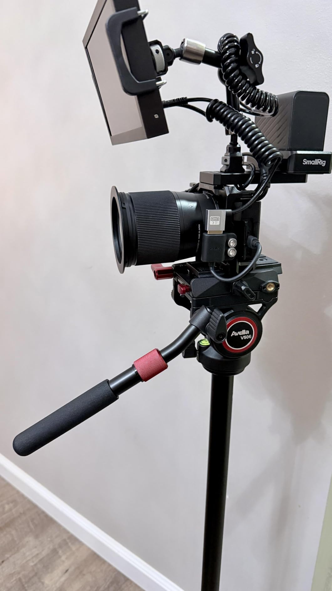 Avella V506 Vertical Shooting Video Tripod Fluid Head | 360° Pan Tilt Head, Telescopic Handle & Quick Release, Max Load 13.2lb/6kg customer photo 1