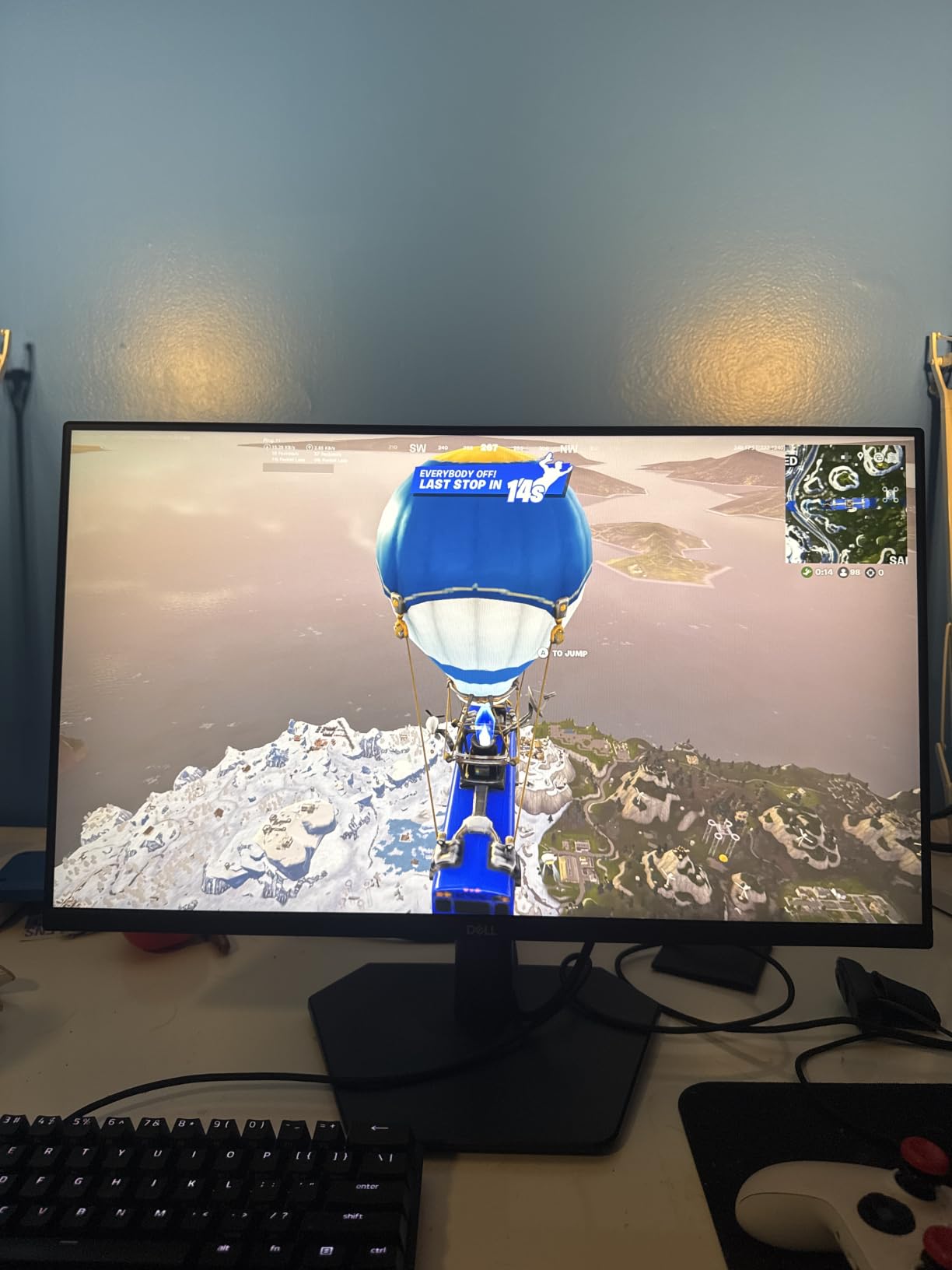 Dell 24 240Hz Gaming Monitor - SE2426HG - 23.8-inch FHD (1920x1080) 240Hz Display, in-Plane Switching (IPS) Technology, AMD FreeSync Premium, TÜV 3-Star, 2X HDMI, DisplayPort 1.4, Tilt customer photo 1