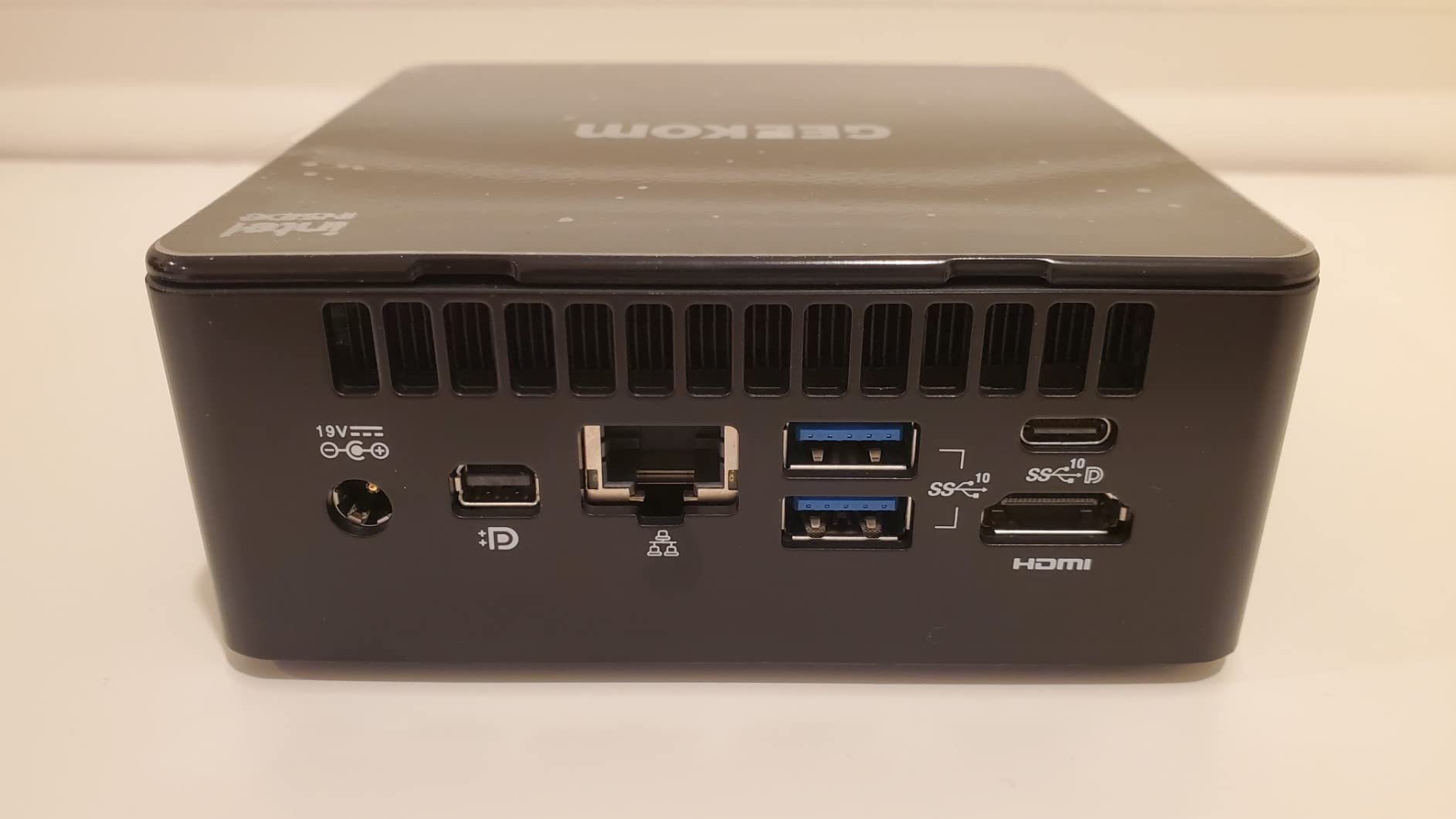 GEEKOM A9 Max High AI Productivity Mini PC, AMD Ryzen AI 9 HX 370 (80 Tops), DDR5 32GB RAM 1TB SSD, Copilot+ PC, WiFi 7, BT 5.4, USB4.0, HDMI 2.1, 8K Video Editing, Mini Computer for Business, Gaming and 3D Rendering customer photo 2