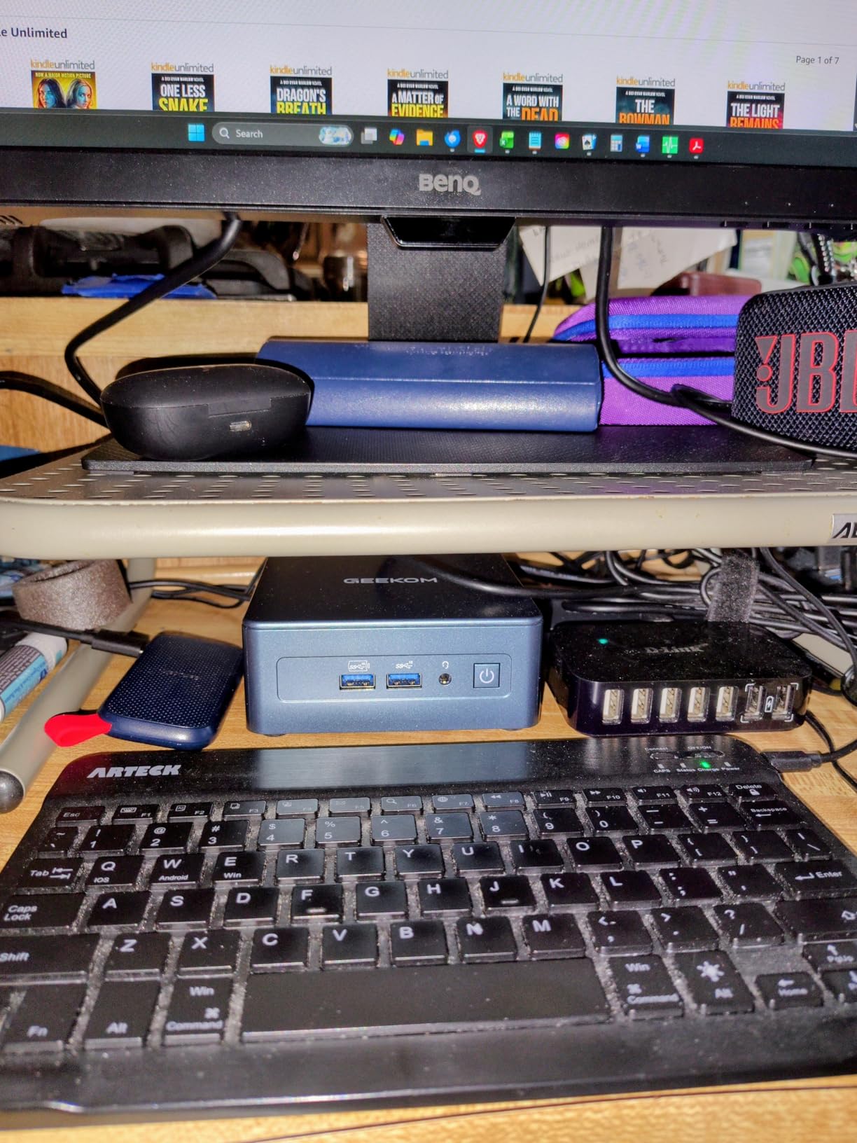 GEEKOM IT13 MAX AI Mini PC, Intel Ultra 9 185H (65W), DDR5 16GB 1TB SSD, i9 13900HK Replacement, Coding and Video Editing, Arc GPU, Dual 2.5GbE LAN, WiFi 7, 8K Quad Display customer photo 1