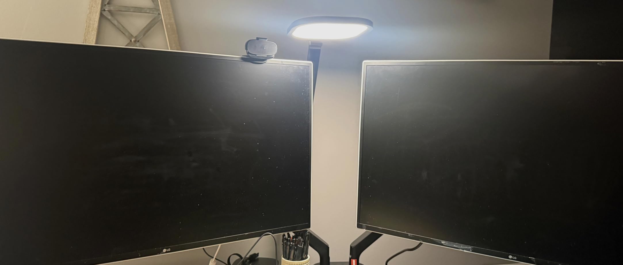 LitONES Remote LED Desk Lamp with Clamp - Professional Home Office Lighting for Zoom Meeting/Video Call/Reading, 2000LM Eye-Caring Dimmable Light with 30 Light Modes, Memory, Timer, CRI 97.8 customer photo 2