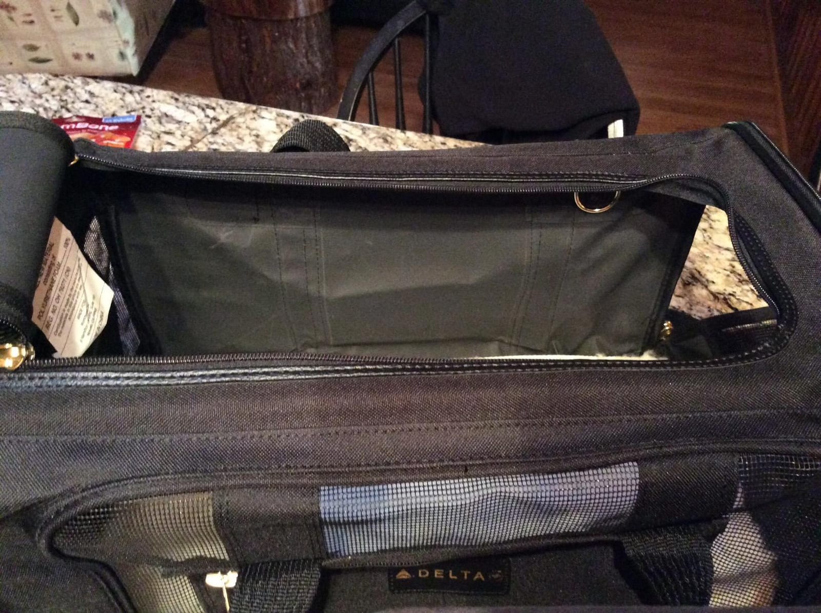 Sherpa Delta Airlines Travel Pet Carrier, Airline Approved & Guaranteed On Board - Black, Medium customer photo 2