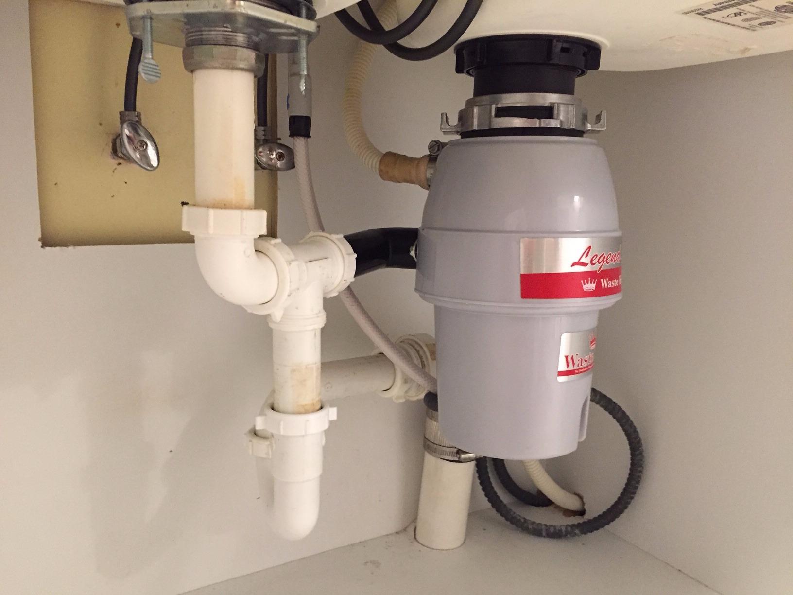 Moen L-2600 Waste King 1/2 HP Continuous Feed Garbage Disposal with Power Cord customer photo 2