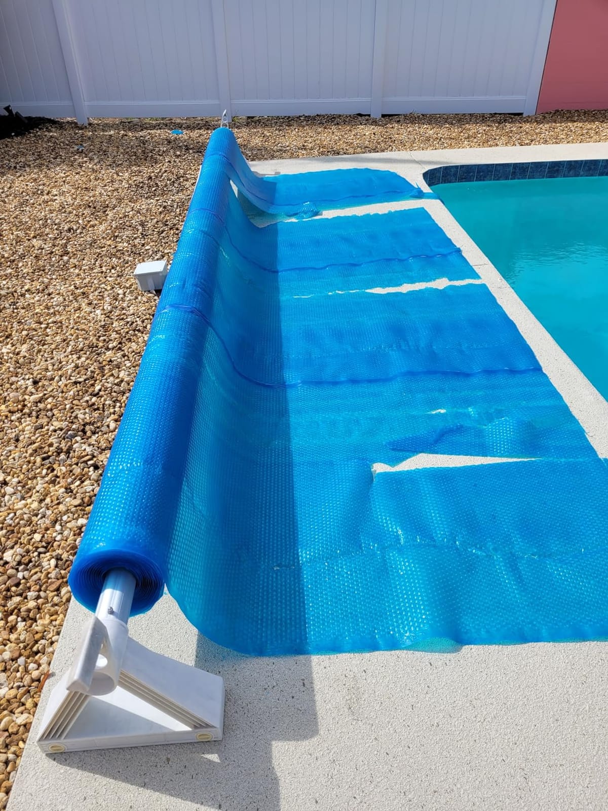 Blue Wave 16x32-ft Rectangle Solar Pool Cover 12-Mil Blue – Solar Cover for Above Ground Pool & Inground Pool, Thermal Bubble Blanket for Heat Retention & Reduced Evaporation customer photo 1