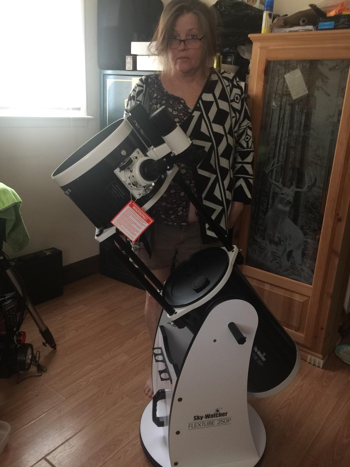 Sky-Watcher Flextube 200 Dobsonian 8-inch Collapsible Large Aperture Telescope – Portable, Easy to Use, Perfect for Beginners (S11700) customer photo 1