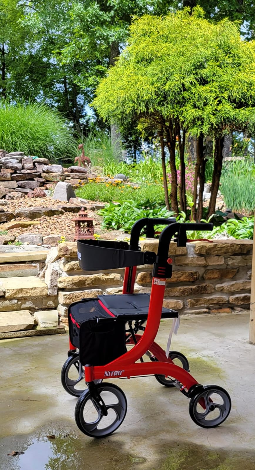 Drive Medical RTL10266 Nitro Euro-Style 4-Wheel Rollator with Seat, Red customer photo 2