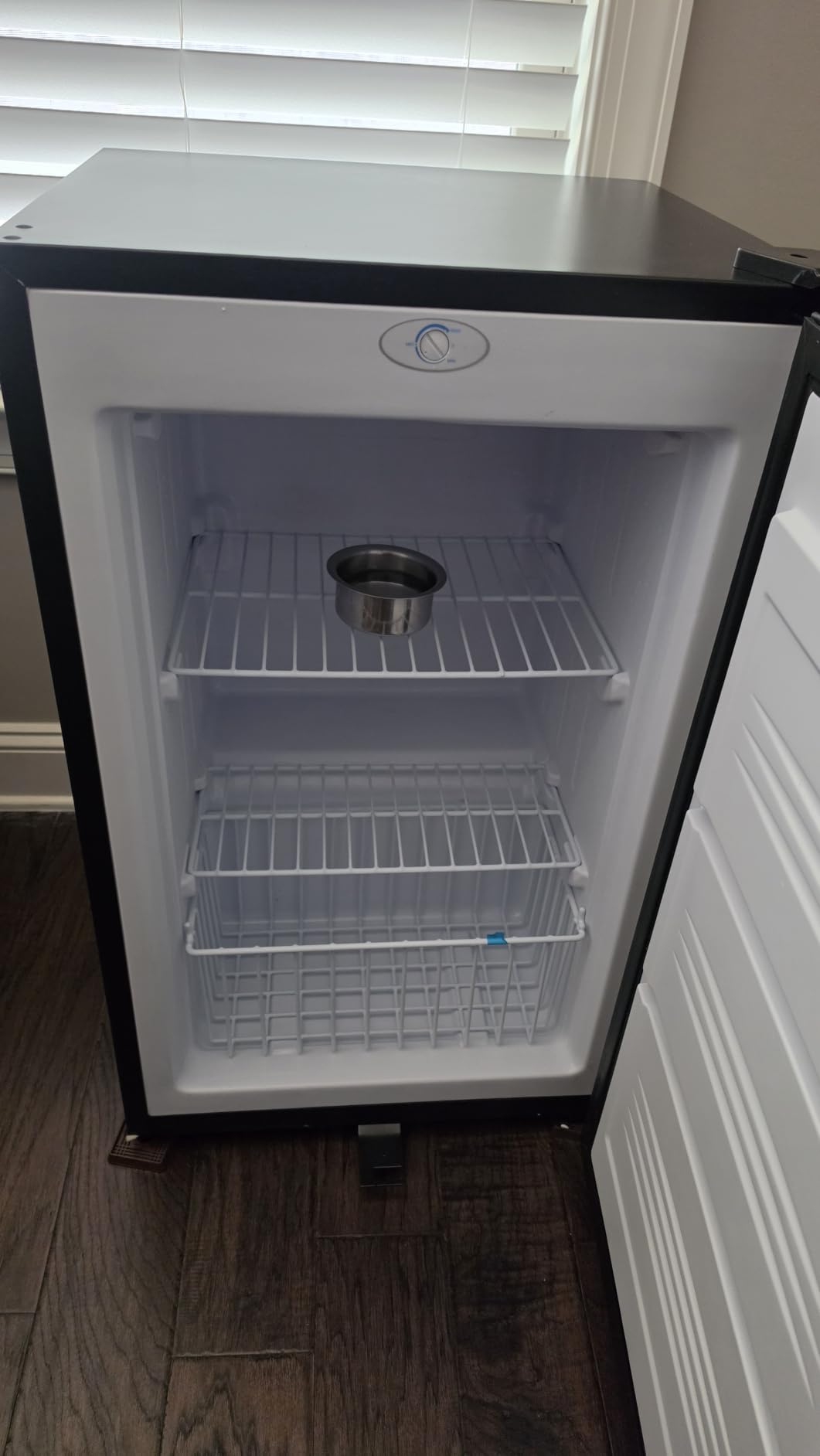 Whynter Upright Freezer 2.1 Cu Ft Lock, Mini Freezer, Stainless CUF-210SS customer photo 1