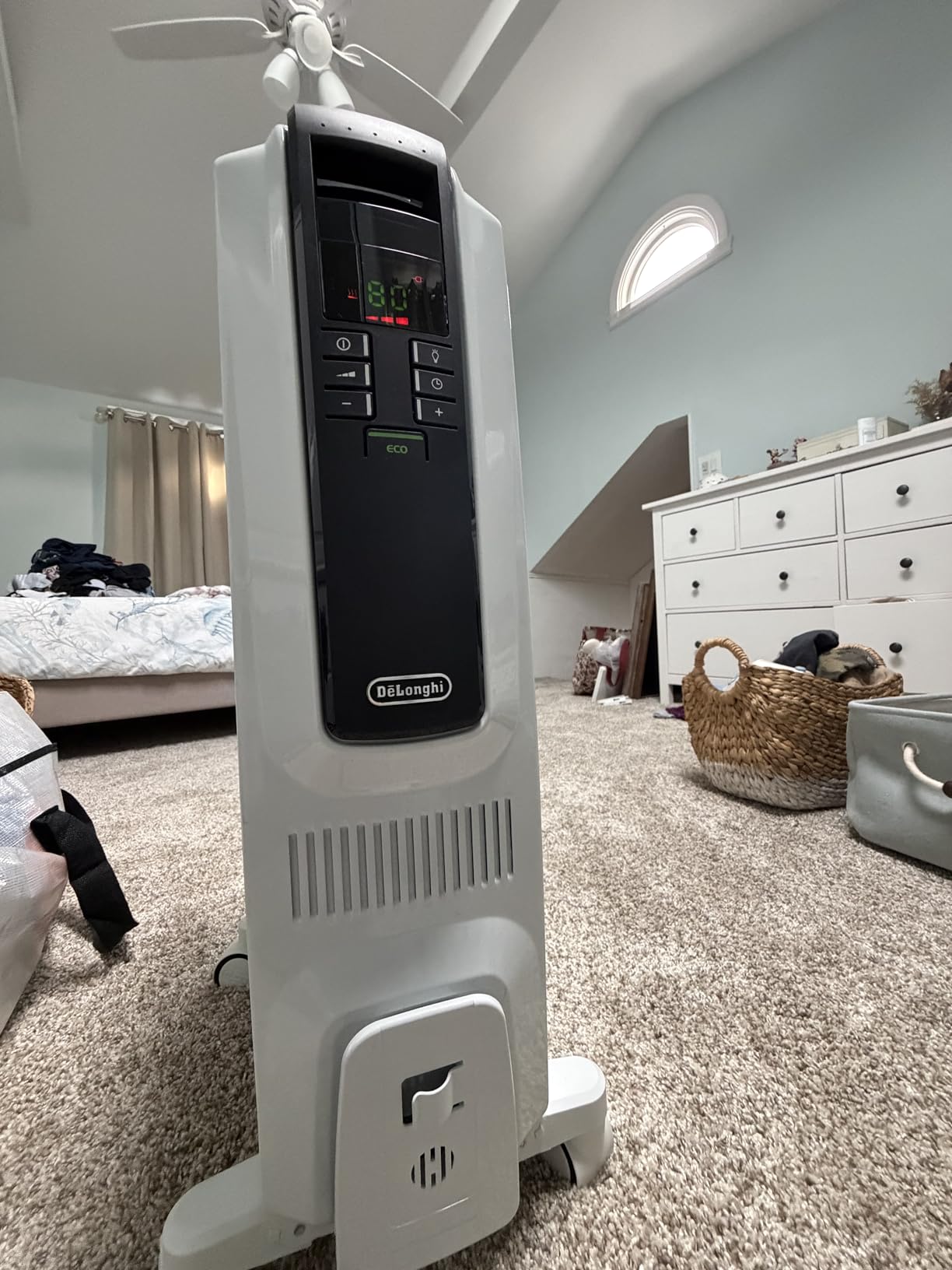 De'Longhi Dragon Digital Oil Filled Radiator Heater, 1500W Electric Space Heater for indoor use, programmable timer, Energy Saving, full room heater with safety features TRD40615E customer photo 2