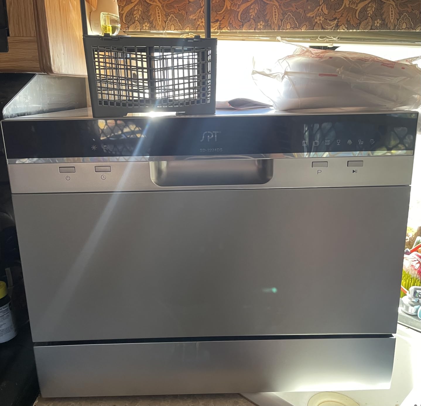 SPT SD-2224DS ENERGY STAR Compact Countertop Dishwasher with Delay Start - Portable Dishwasher with Stainless Steel Interior and 6 Place Settings Rack Silverware Basket, Silver customer photo 2