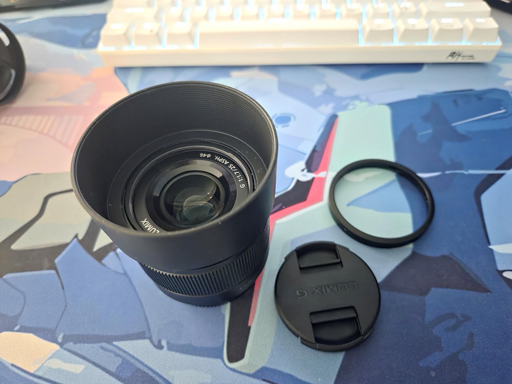 Panasonic LUMIX G Lens, 25mm, F1.7 ASPH, Mirrorless Micro Four Thirds, H-H025K (USA Black) customer photo 2