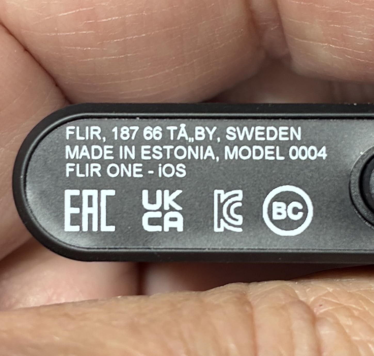 Flir One - Thermal Imaging Camera for iOS Smartphones (iPhone 14 and Older w/Lightning Port), 240x180 Super Resolution (80x60 Native IR) customer photo 1