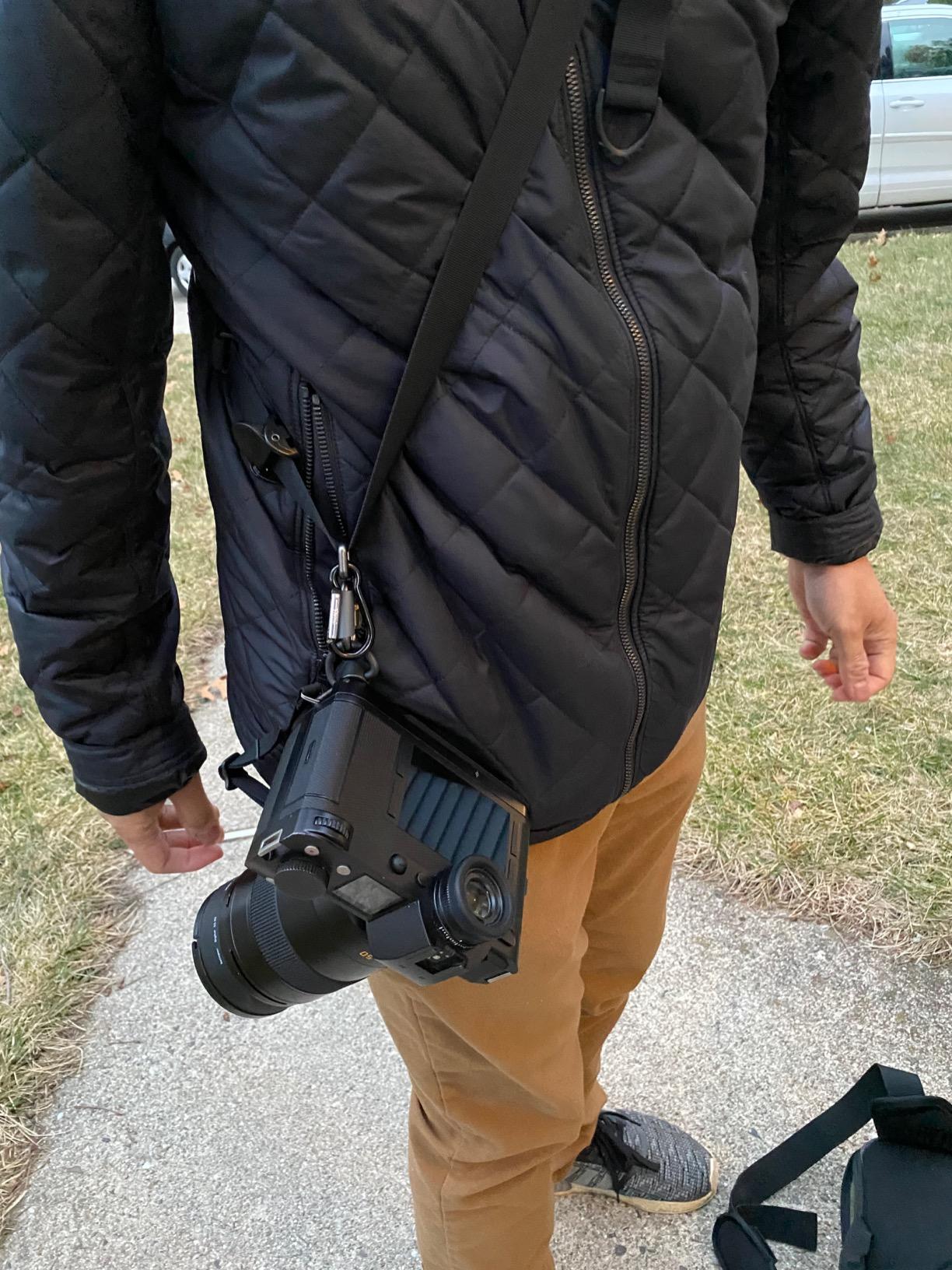 BLACKRAPID RS-4 Retro Classic, Original Camera Sling Design, Strap for DSLR, SLR and Mirrorless Cameras, for Right-Handed and Left-Handed Photographers, with On-The-Fly Sling Length Adjuster customer photo 2