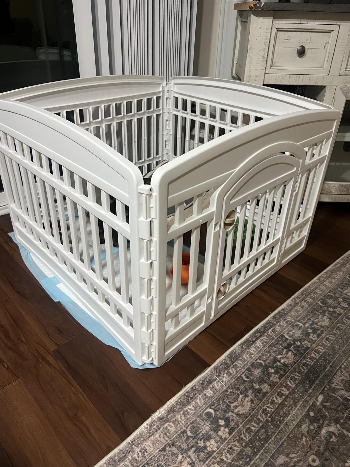 IRIS USA 4-Panel Dog Playpen, Pet Enclosure, White customer photo 2