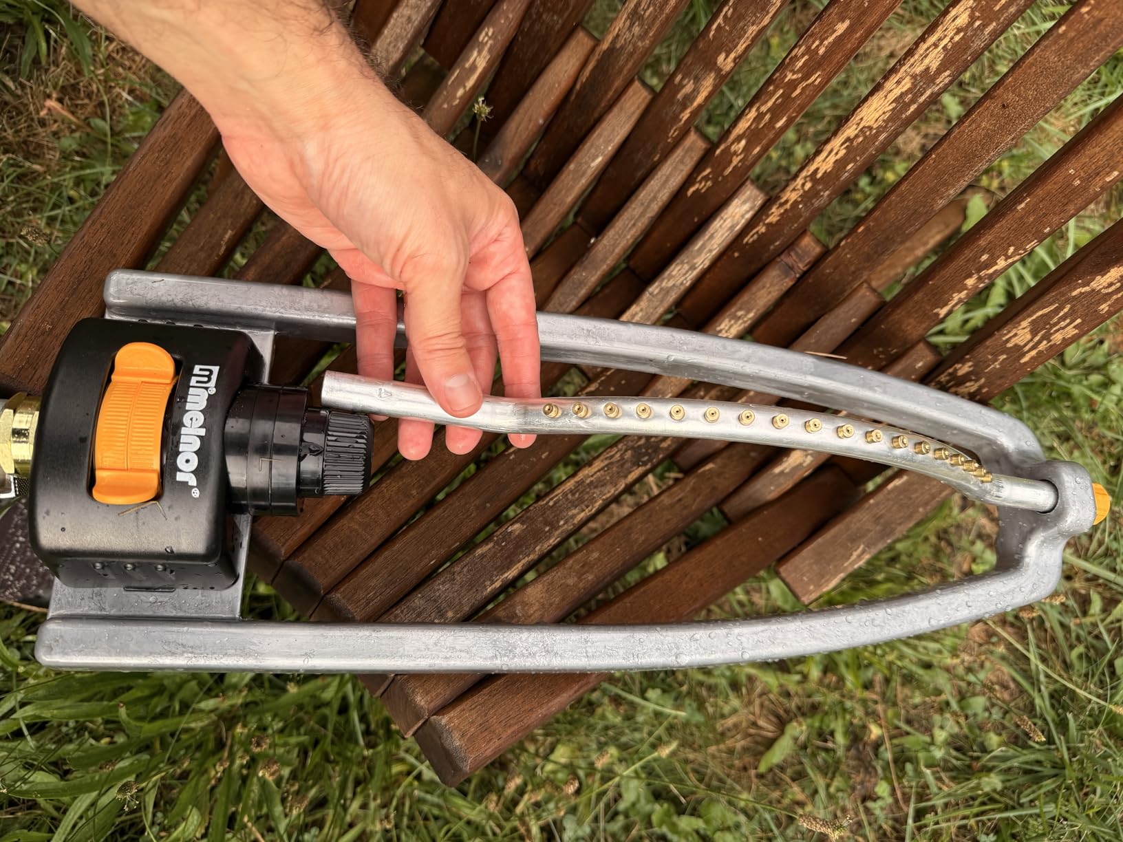Melnor 65079-AMZ Metal Oscillating Sprinkler with QuickConnectProduct Adapter Watering Set, 3600 sq. ft. Coverage customer photo 2
