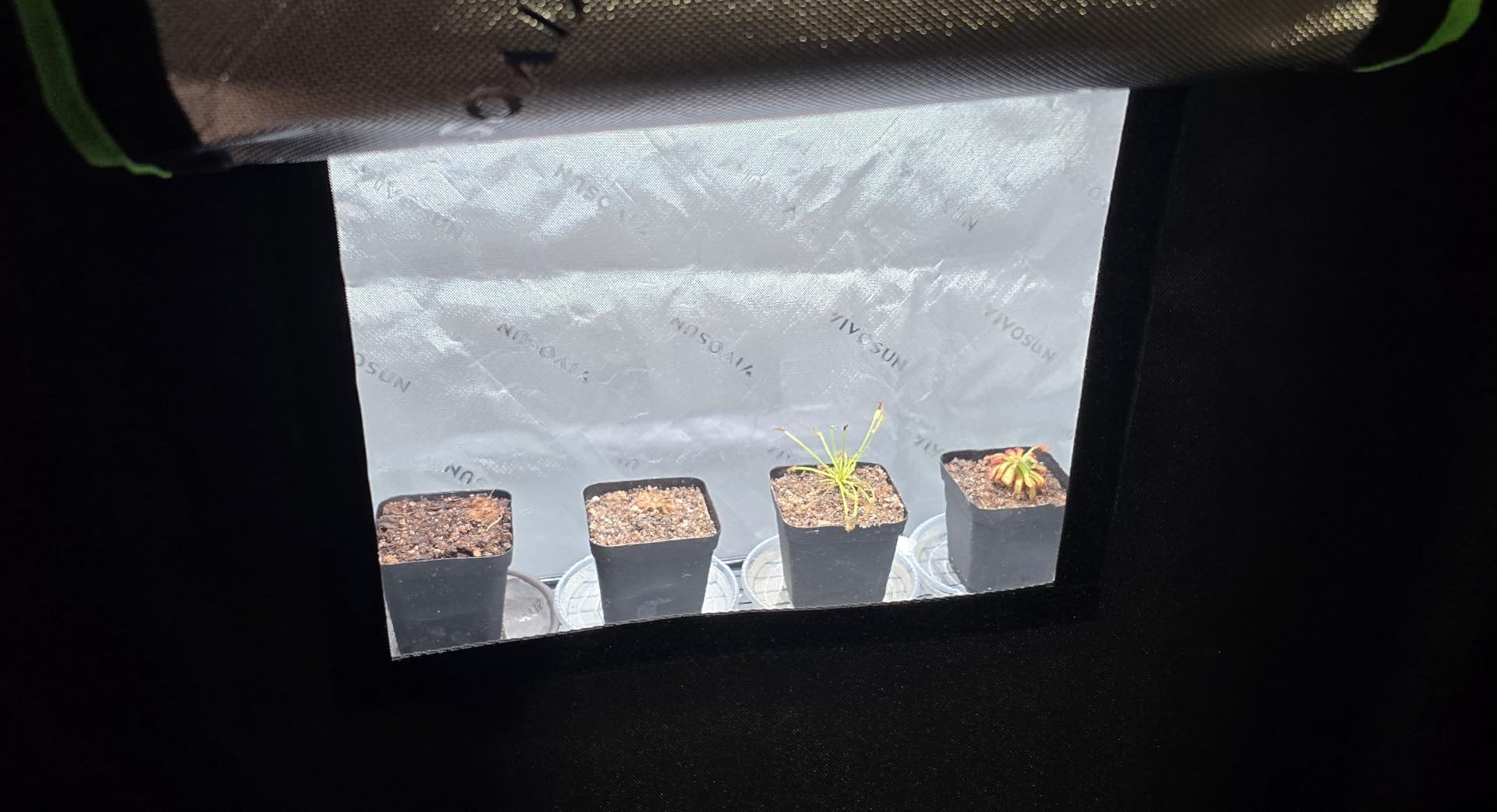 VIVOSUN S224 2x2 Grow Tent 24
