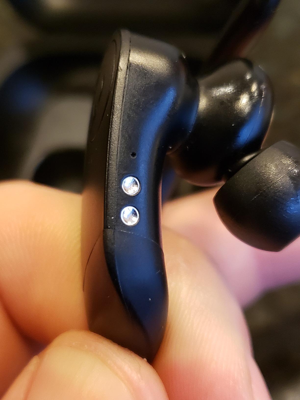 Powerbeats Pro Totally Wireless & High-Performance Bluetooth Earphones Black (Renewed) customer photo 1