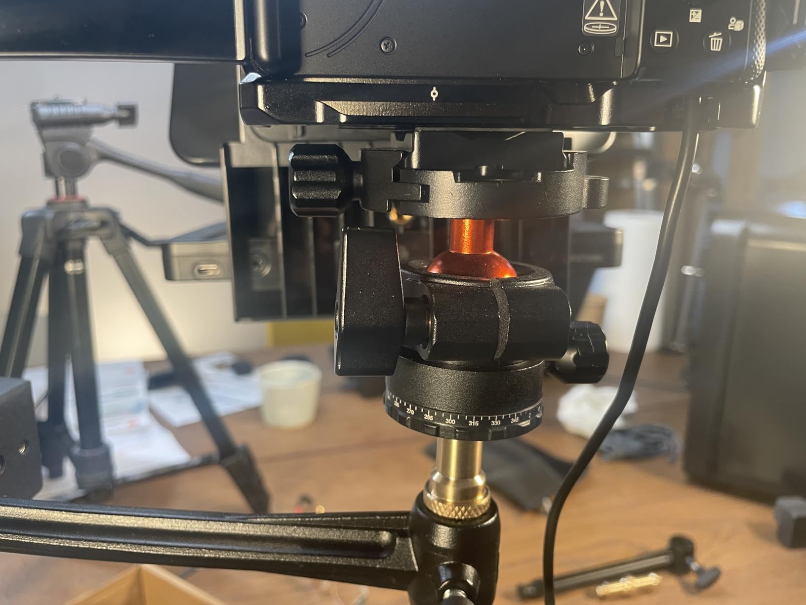 K&F CONCEPT Professional 28mm Metal Tripod Ball Head 360 Degree Rotating Panoramic with 1/4 inch Quick Release Plate Bubble Level for Tripod Monopod Slider Camera Camcorder up to 22 pounds customer photo 2