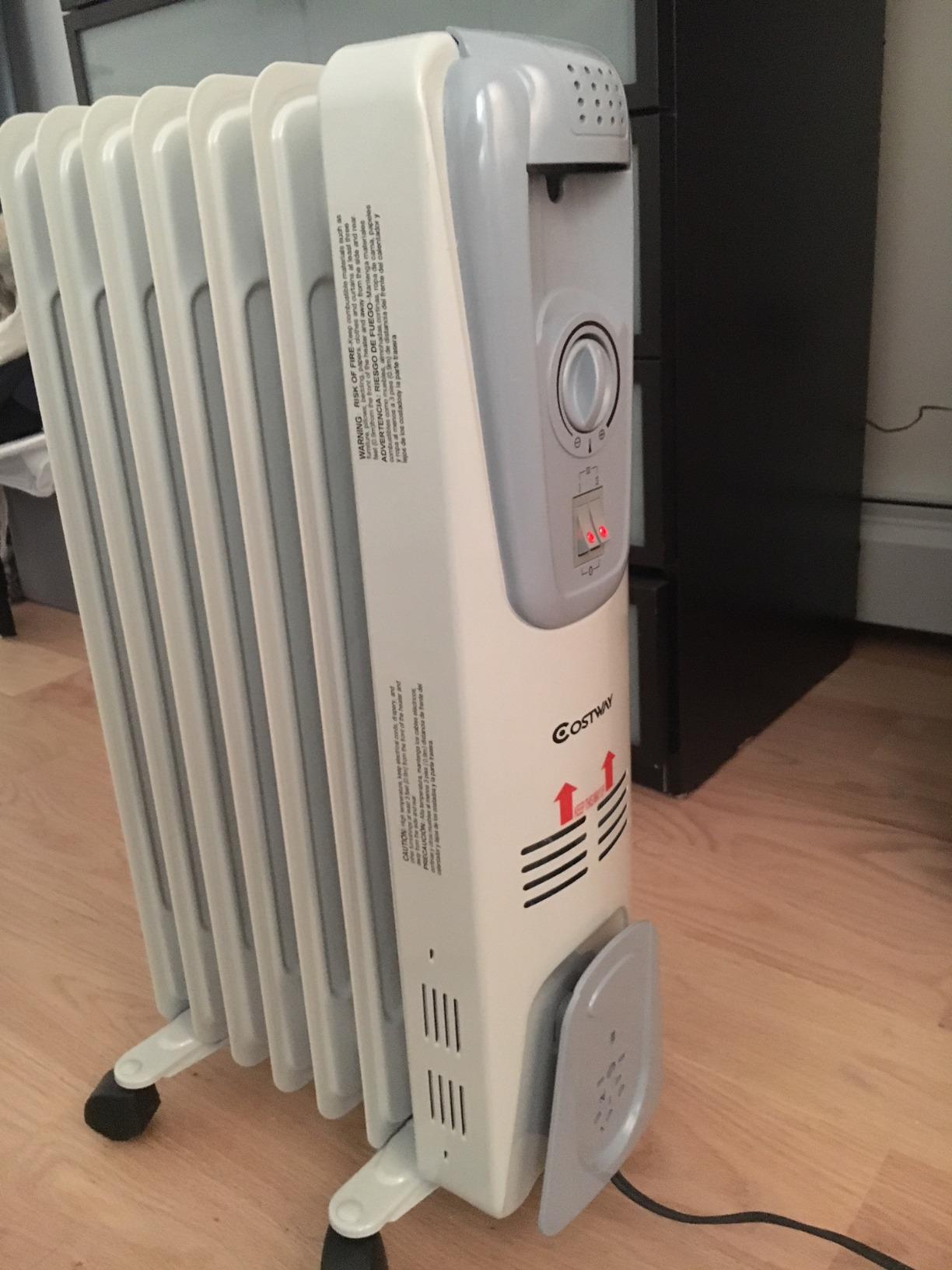 COSTWAY Oil Filled Radiator Heater, 1500W Portable Space Heater with Adjustable Thermostat, 3 Heat Settings, Overheat and Tip-Over Protection, Electric Oil Heater for Indoor Use, Bedroom, Office customer photo 2