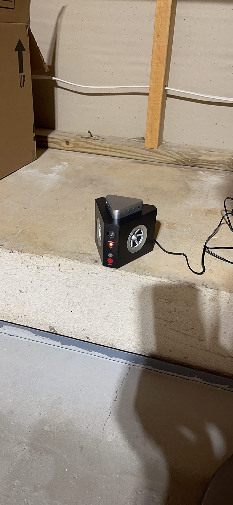 Angveirt Plug-in Ultrasonic Rodent Repeller for Home, Garage & RV customer photo 1