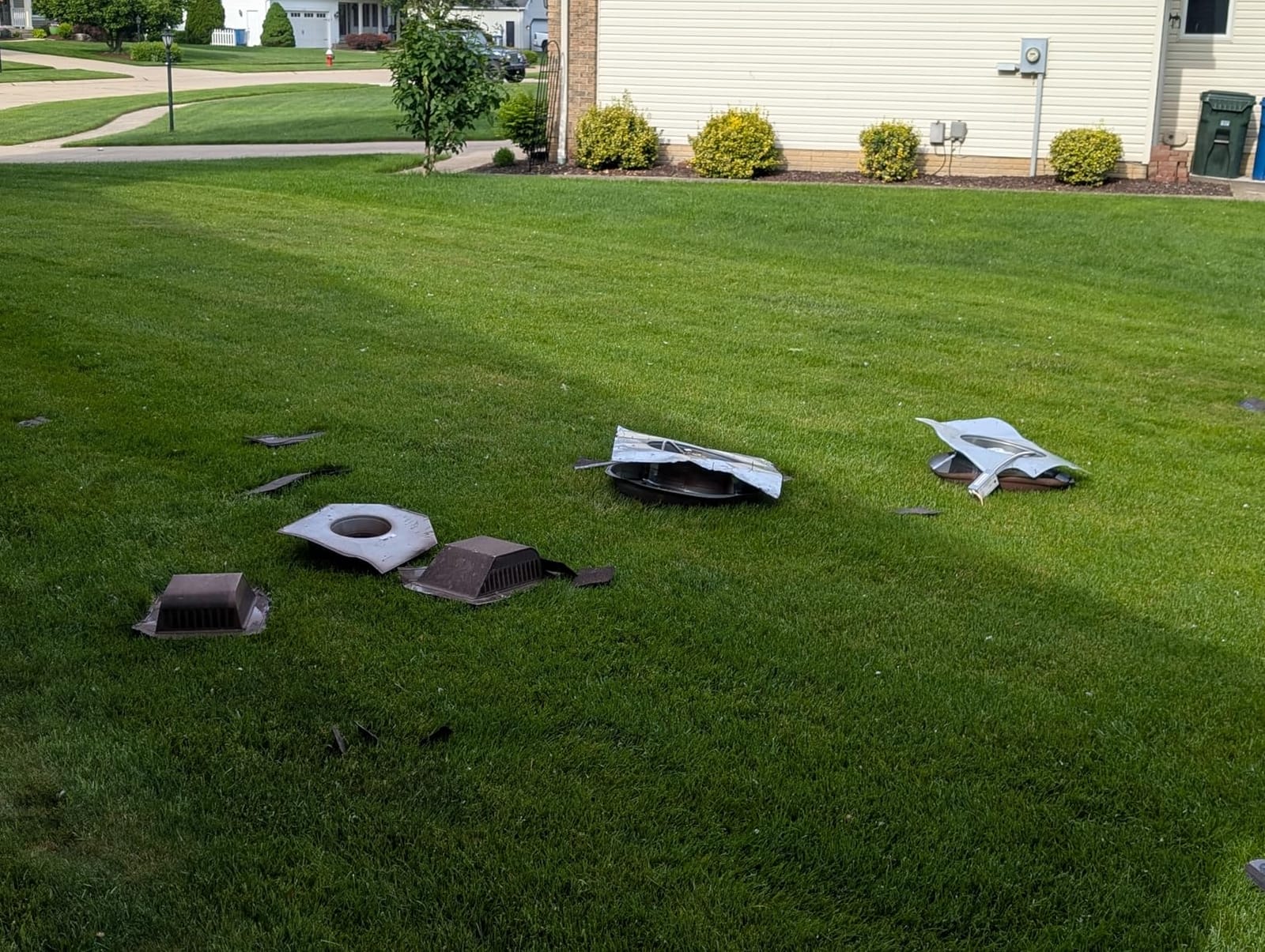 Quietcool AFR SMT ES-2.0 Roof Mount Smart Attic Fan - Up to 1950 CFM - As low as 25 Watts - Smart App Control - Thermostat and Humidistat - 20ft Power Cord - Plug-and-play - Three Speed customer photo 2