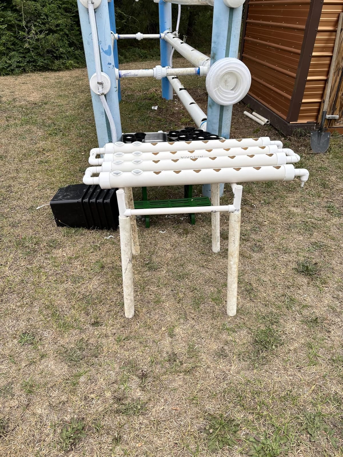 VIVOSUN Hydroponic Grow Kit, 1 Layer 36 Plant Sites 4 Food-Grade PVC-U Pipes Hydroponics Planting System with Water Pump, Pump Timer, Nest Basket and Sponge for Leafy Vegetables customer photo 1