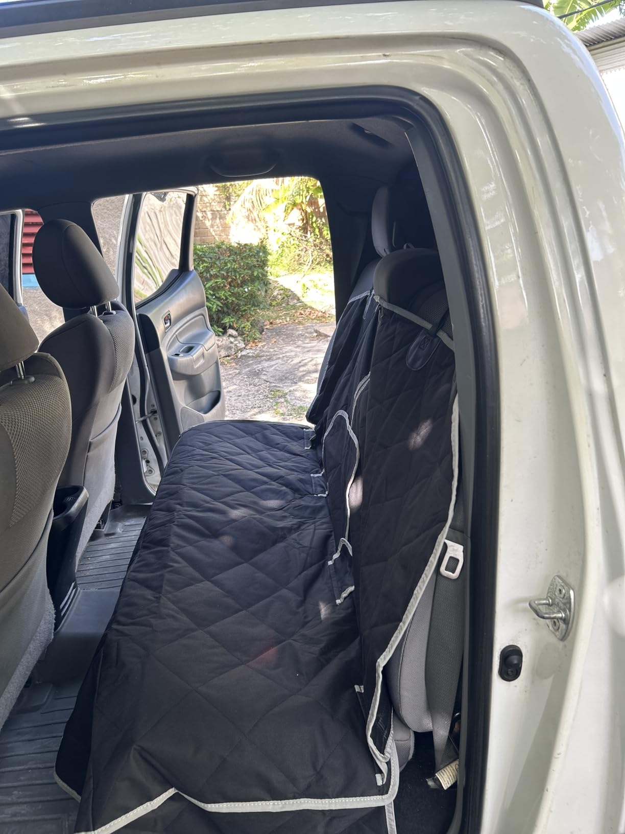petalage Bench Dog Car Seat Cover for Back Seat Waterproof Seat Covers Durable Scratch Proof Nonslip, Protector for Pet Fur & Mud Washable Backseat Cover for Cars Armrest Compatible customer photo 1