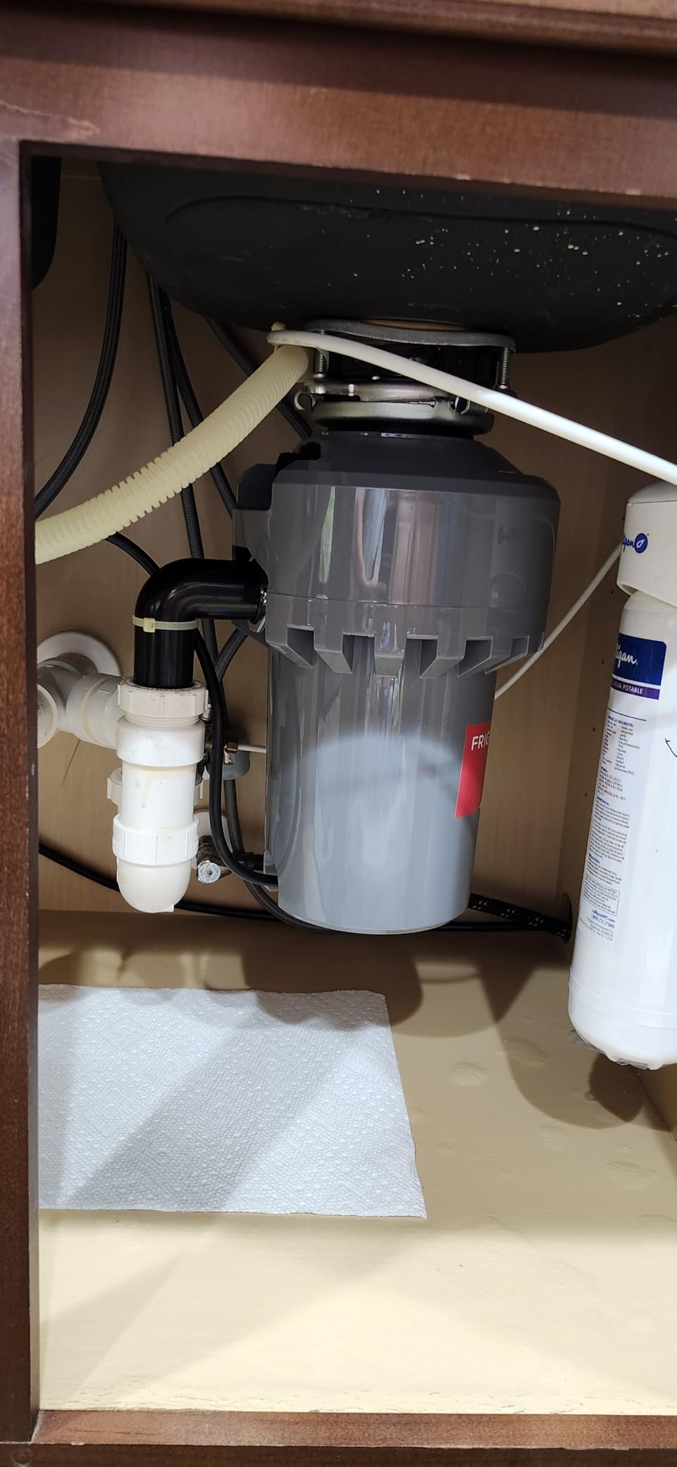 Frigidaire FF13DISPC1 1.25 HP Corded Garbage Disposal for Kitchen Sinks customer photo 1