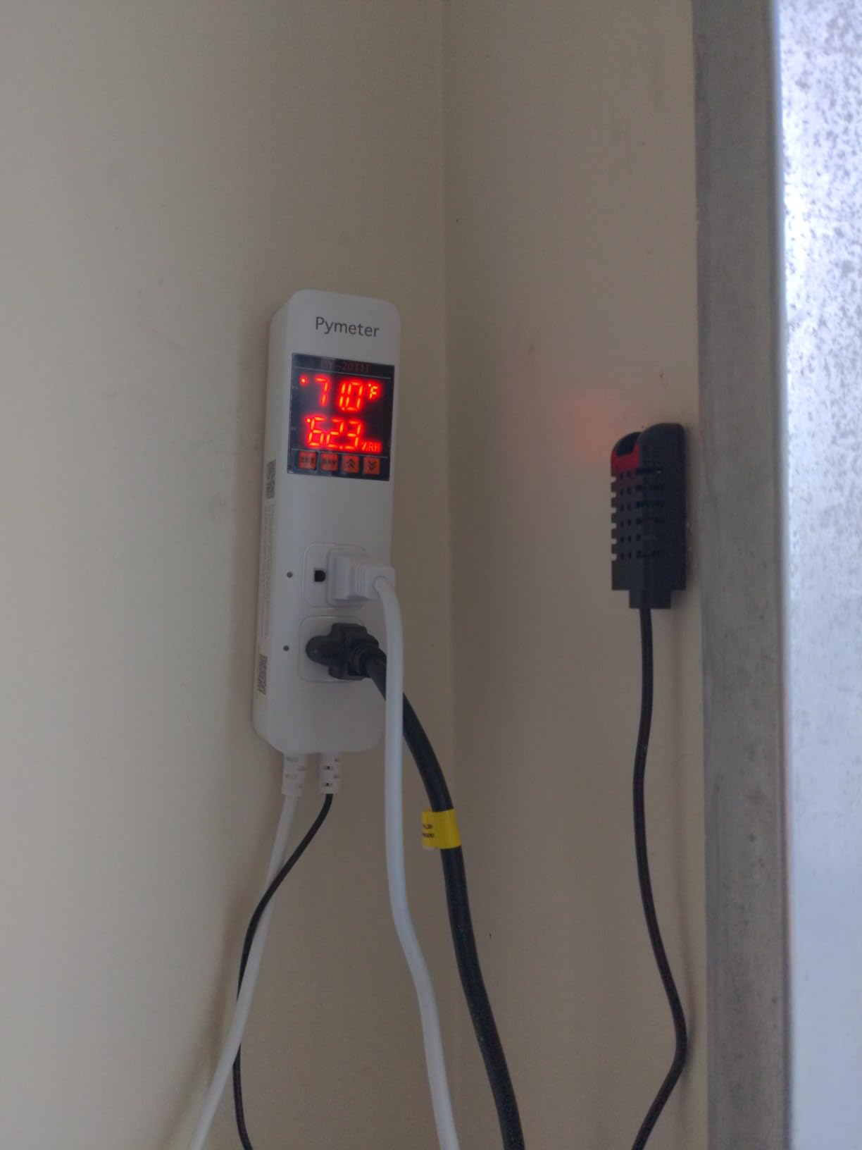 Temperature and Humidity Controller Reptile Mushroom Greenhouse Thermostat Pre Wired Dual Controlled Outlets Heater Fridge Humidifier Dehumidifier customer photo 2
