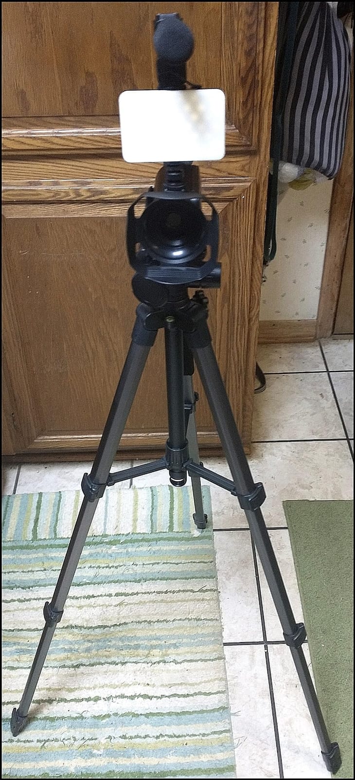 VETEK Video Camera, 1080P 30MP Camcorder IR Night Vision Vlogging Camera customer photo 1