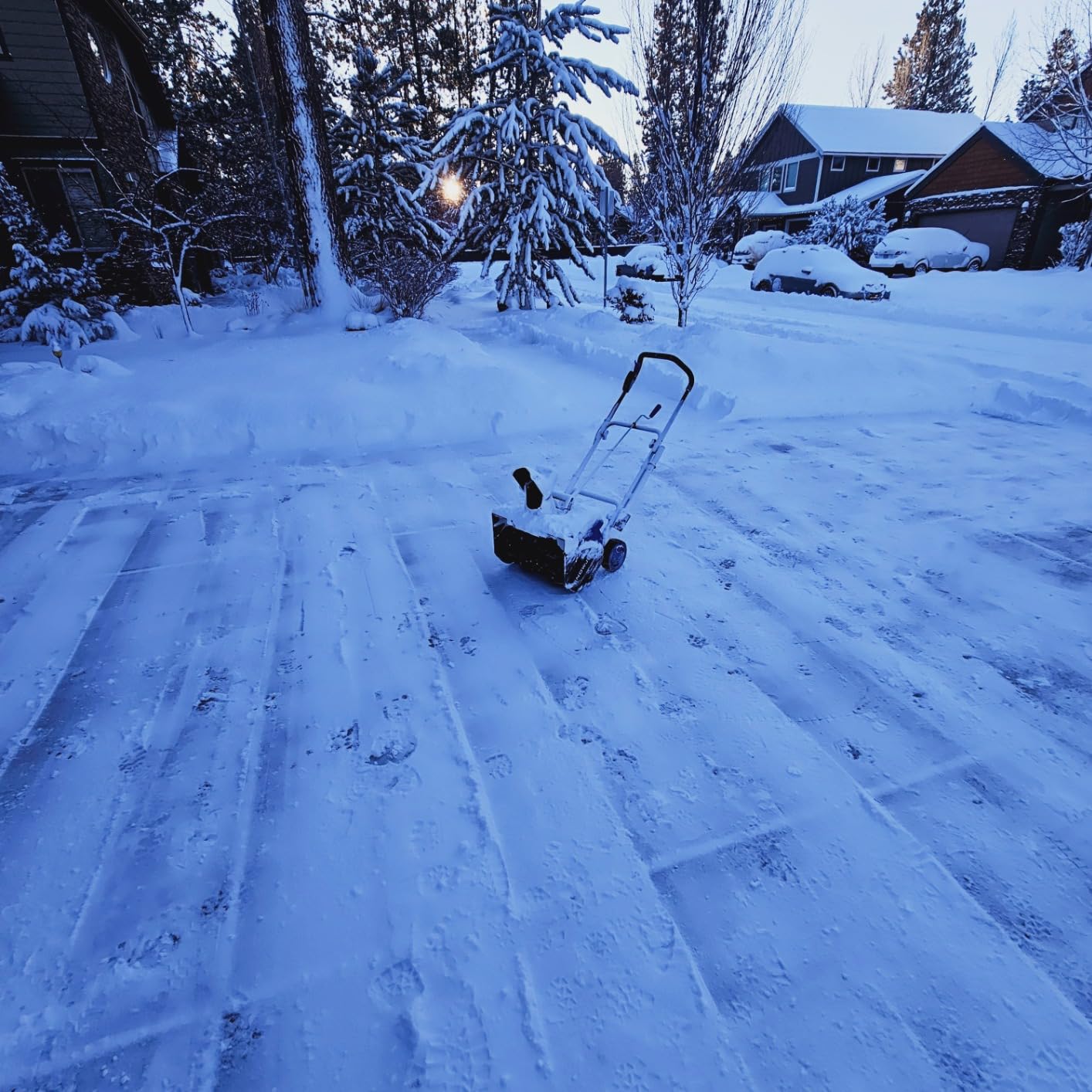 Snow Joe 48V Cordless Snow Blower Kit with Cover, Scraper & LED Headlight, 1200W Brushless Motor, 2x 4Ah Batteries & Charger, 18