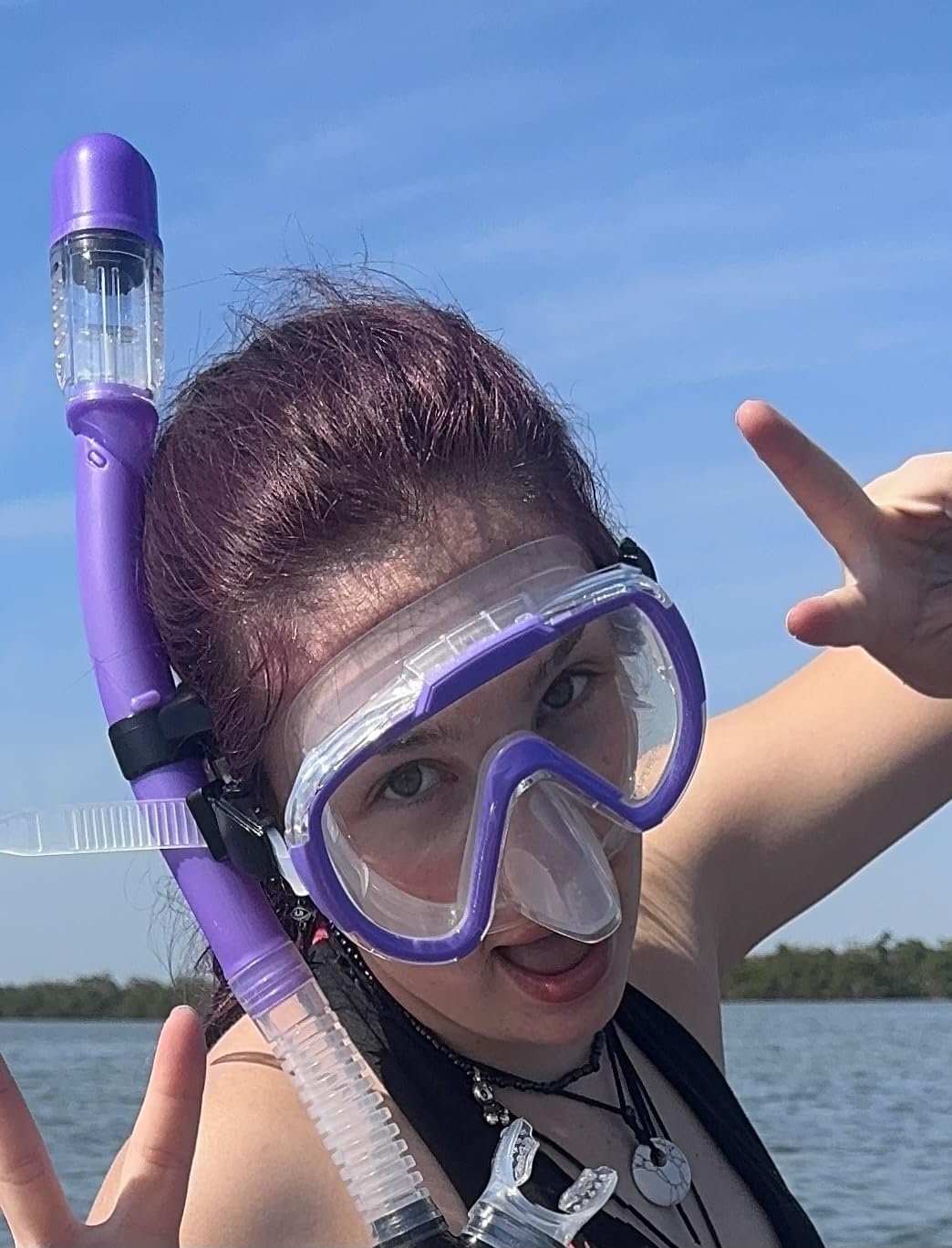 Ubekezele Snorkeling Gear for Adults 4in1 Set with Mask Snorkel customer photo 1
