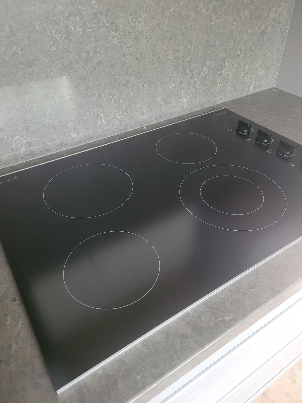 Karinear 30 Inch Electric Cooktop 4 Burners, Knob Control Ceramic Cooktop customer photo 2